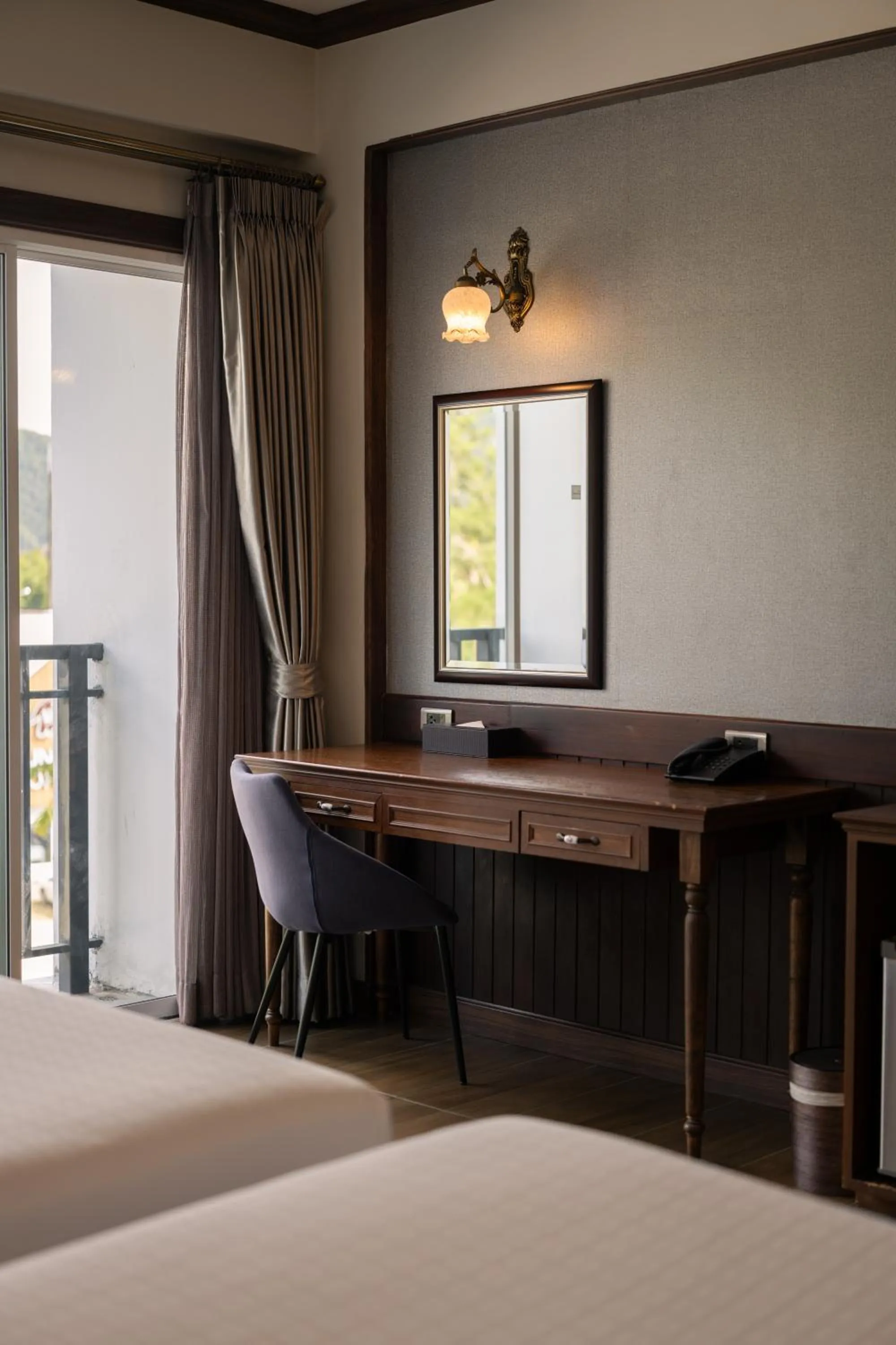 Photo of the whole room, Bed in Le Erawan Phang Nga Hotel