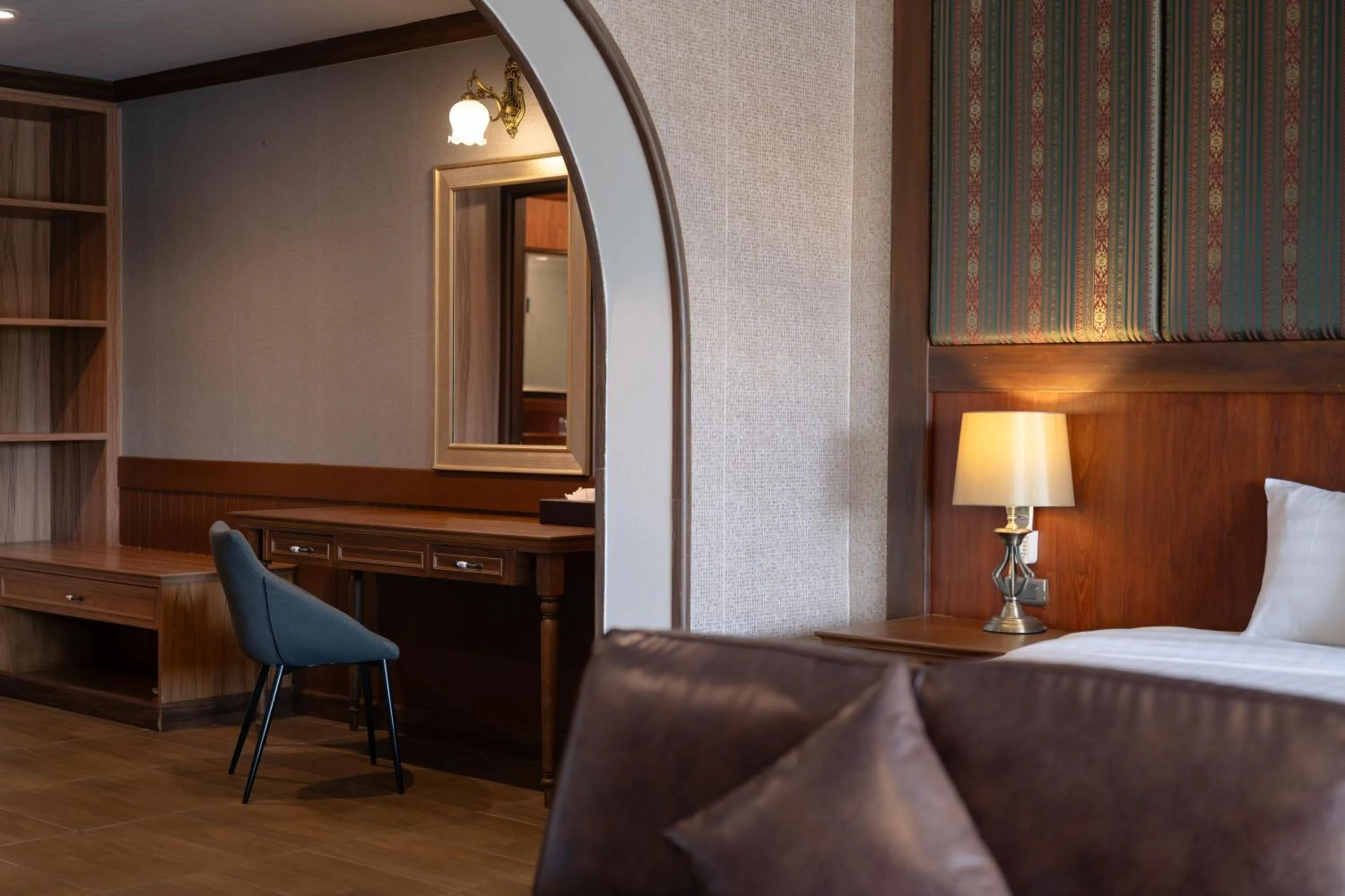 Bed in Le Erawan Phang Nga Hotel