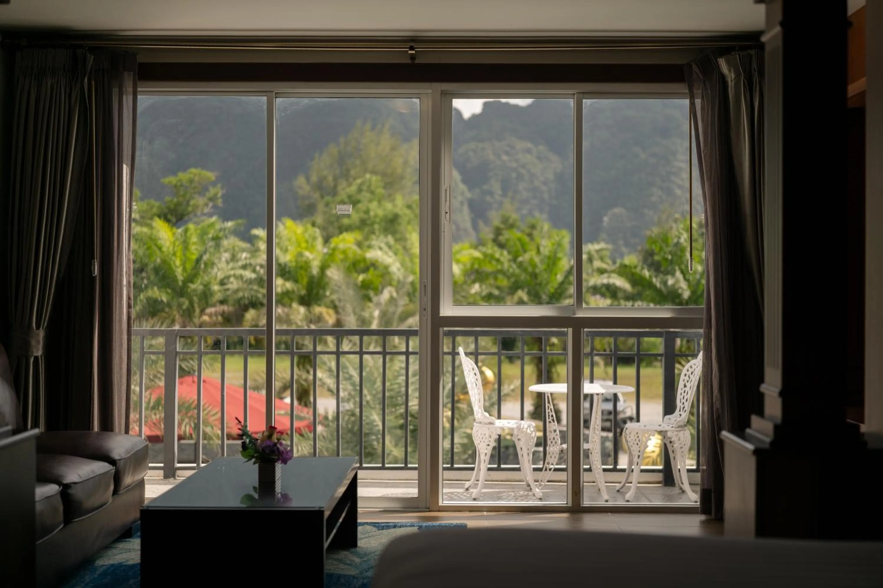 Patio in Le Erawan Phang Nga Hotel