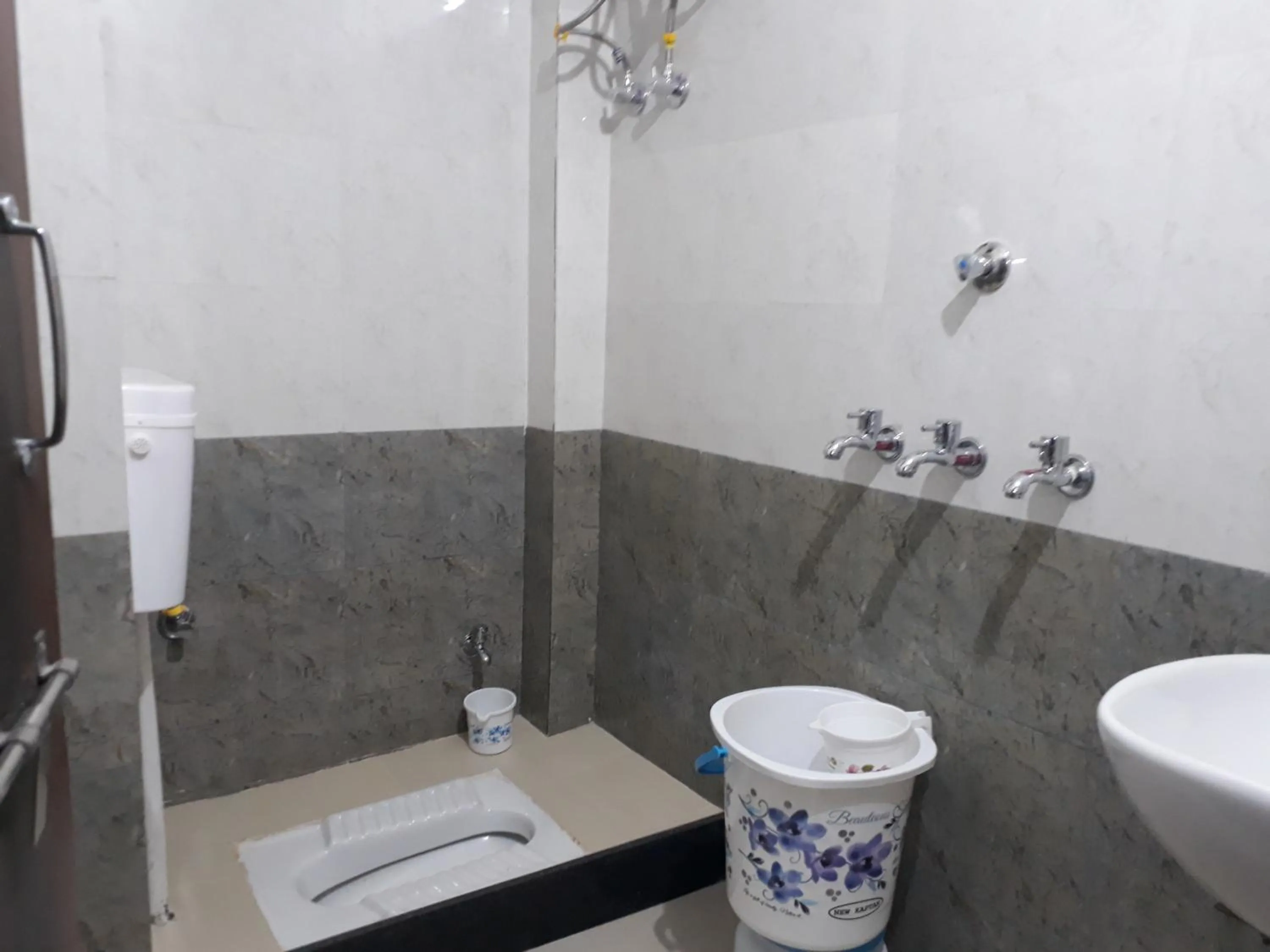 Hotel Chouhan Paradise