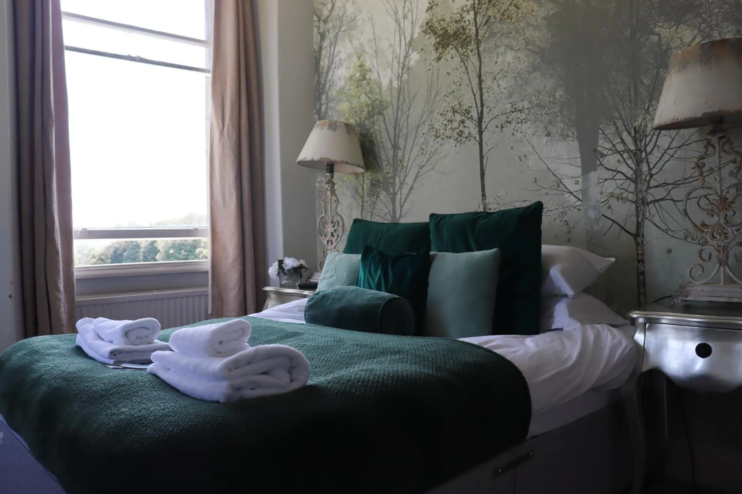 Bed in The Gateway Hotel