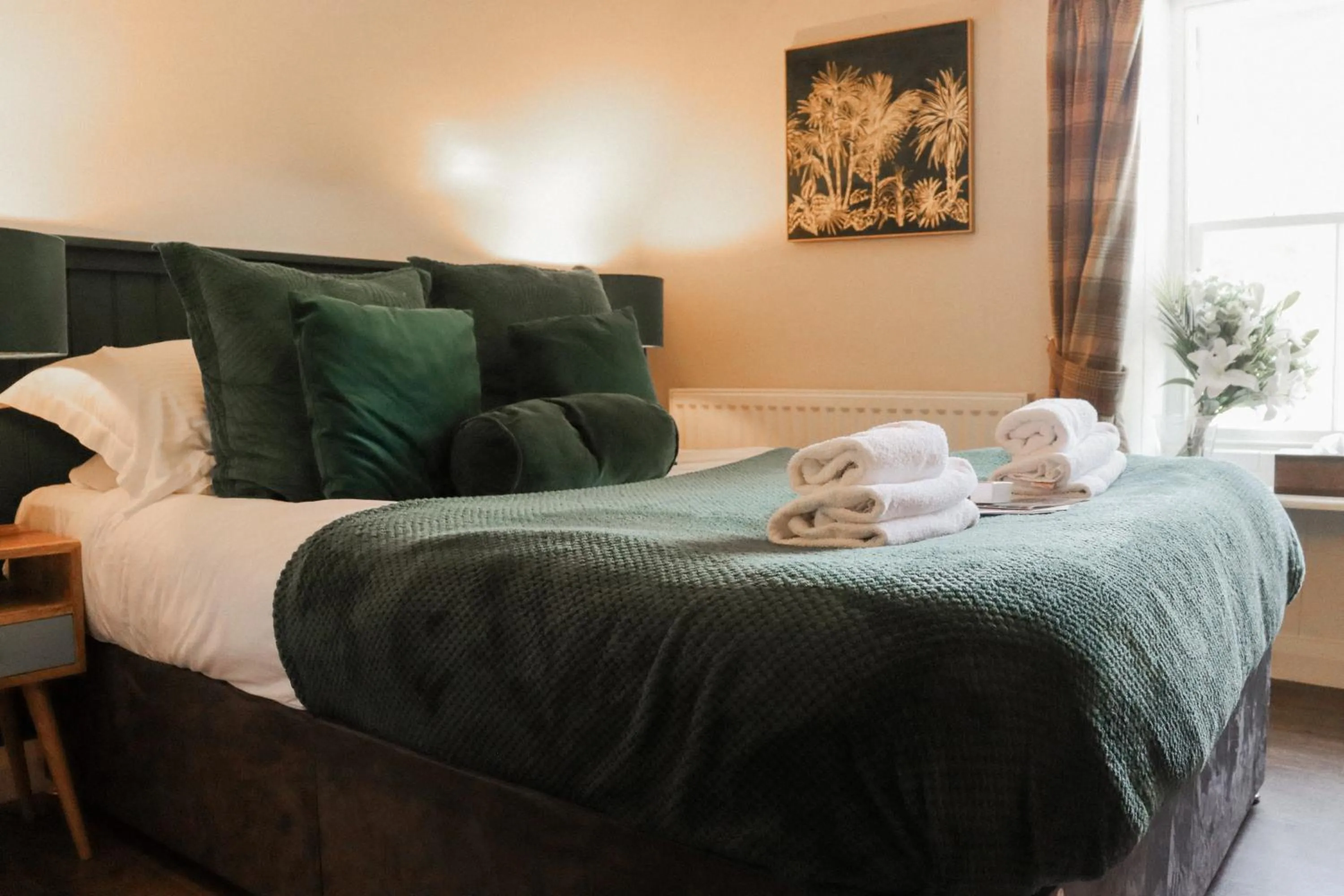 Bed in The Gateway Hotel