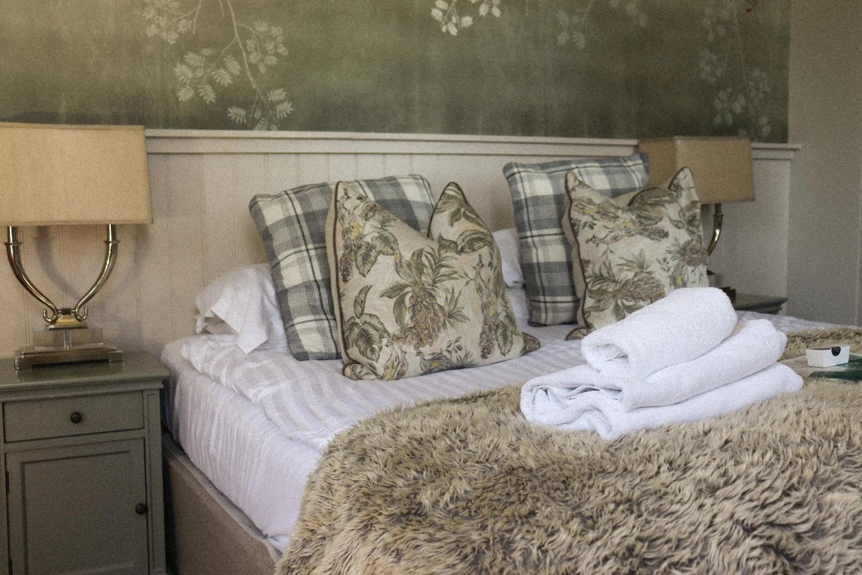 Bed in The Gateway Hotel