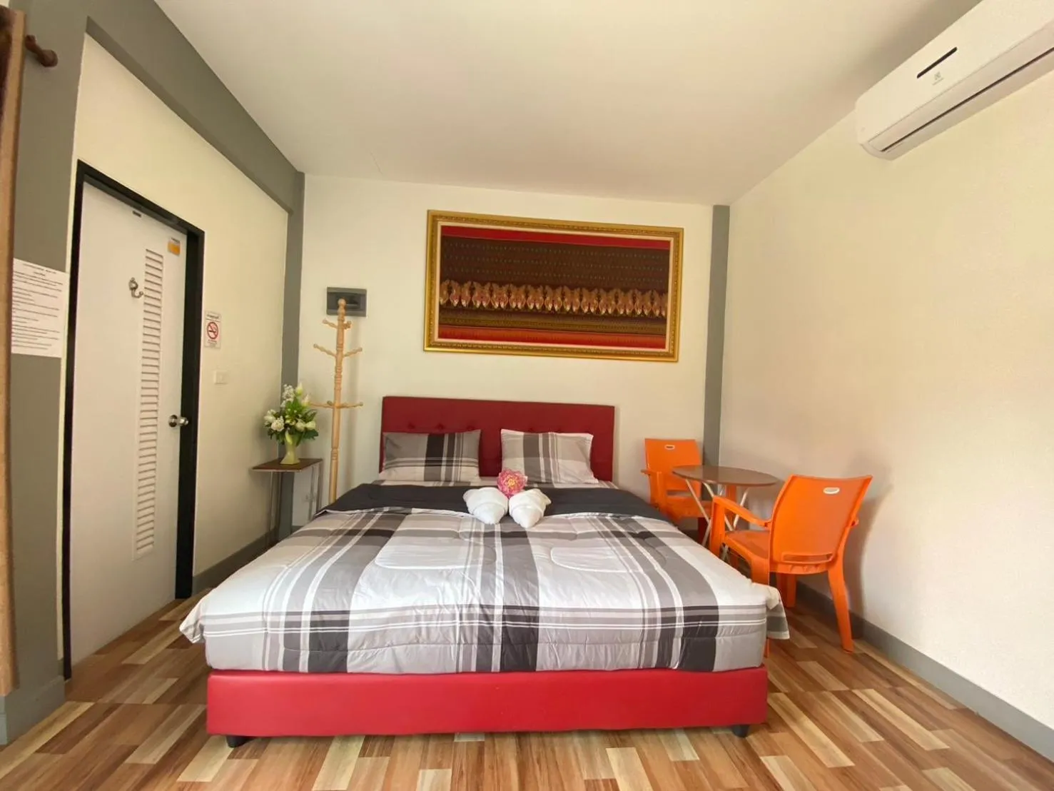 Bed in PP Nongkhai Resort