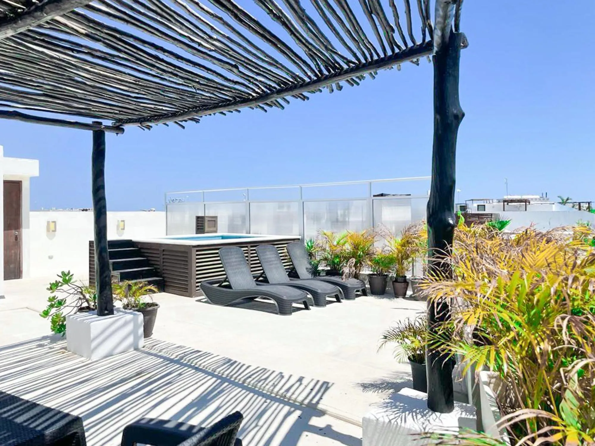 Balcony/Terrace in Cave Apartments Mexico 5