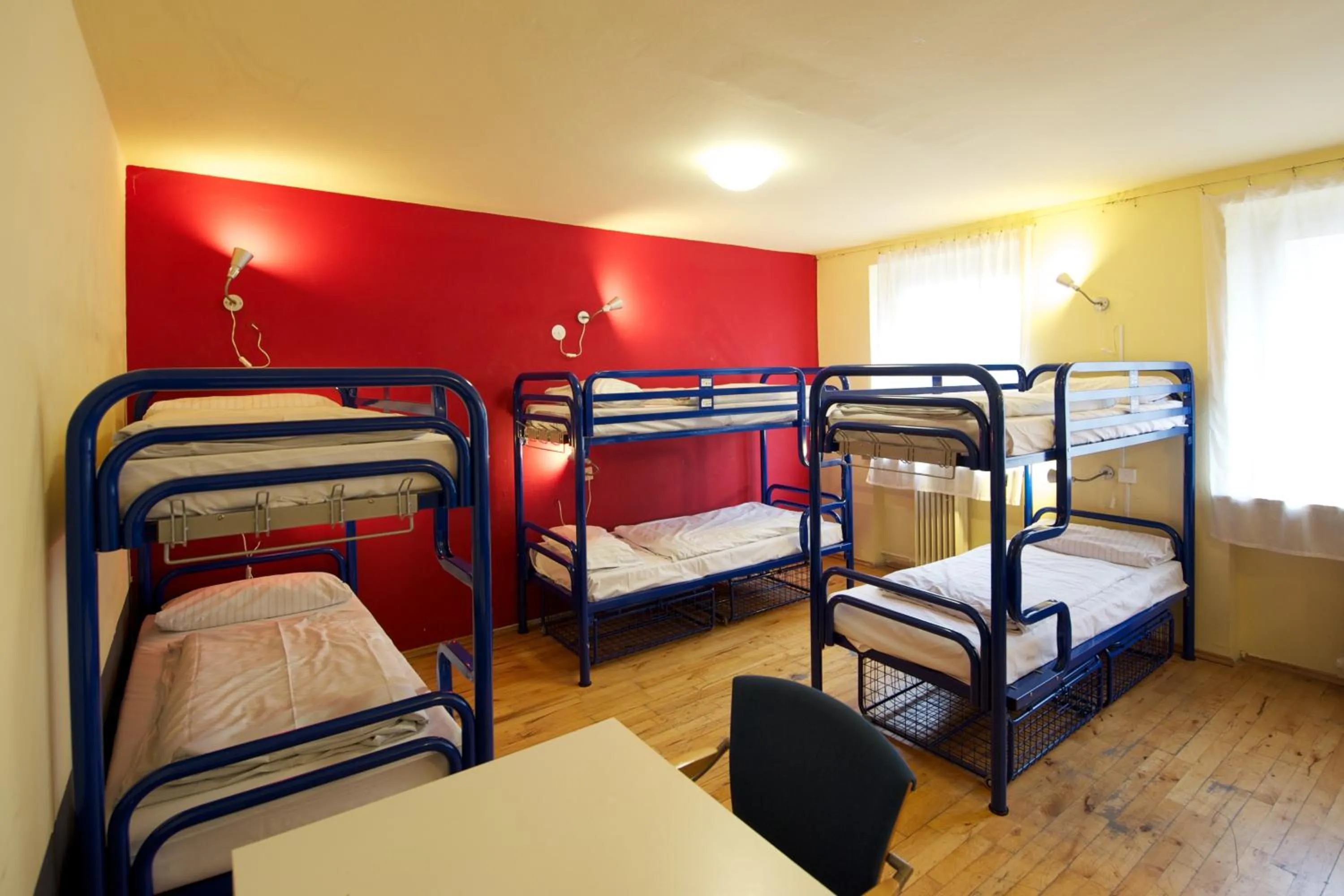 Decorative detail, Bed in THE 4YOU Hostel & Hotel Munich