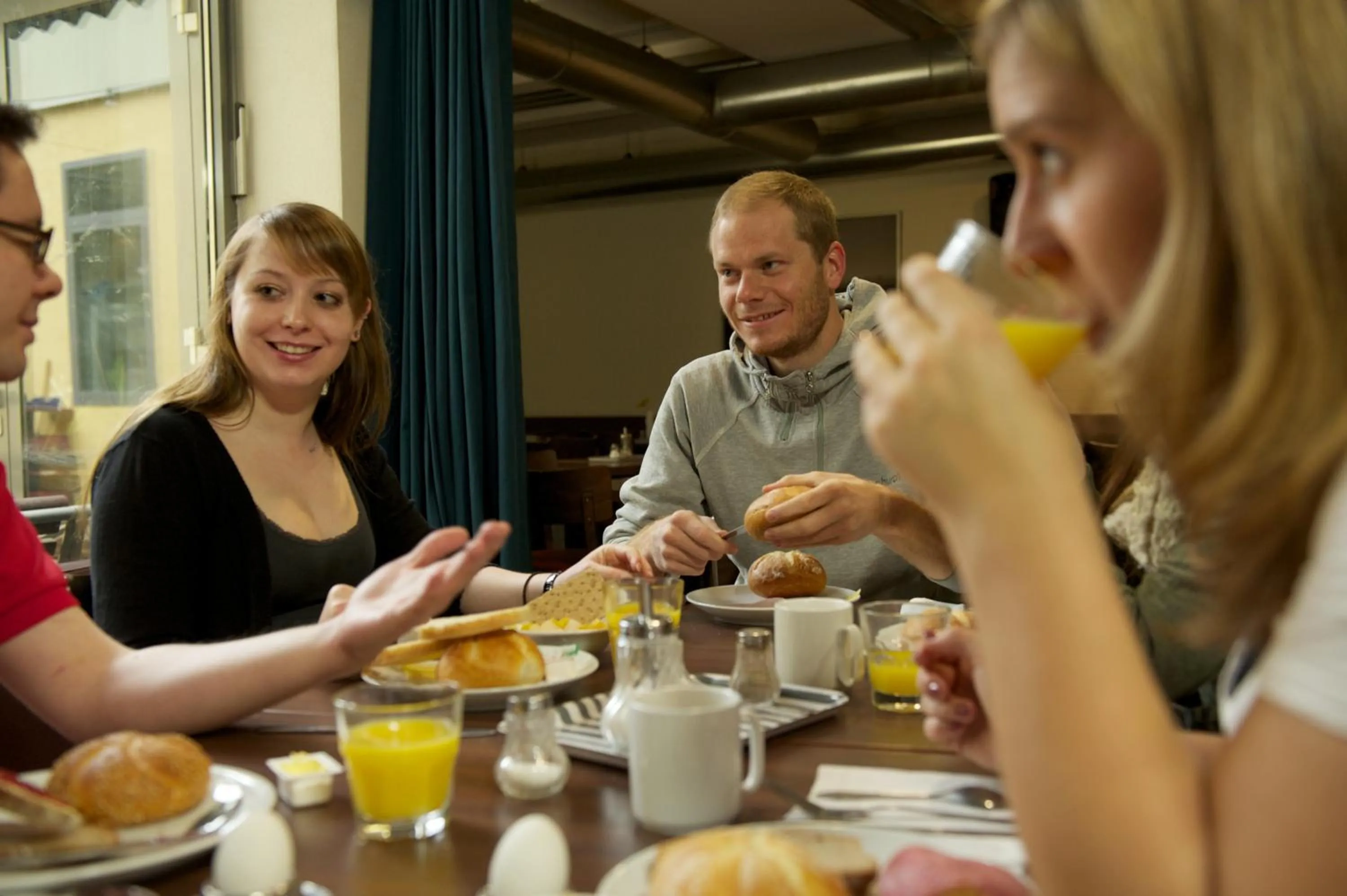 Food in THE 4YOU Hostel & Hotel Munich