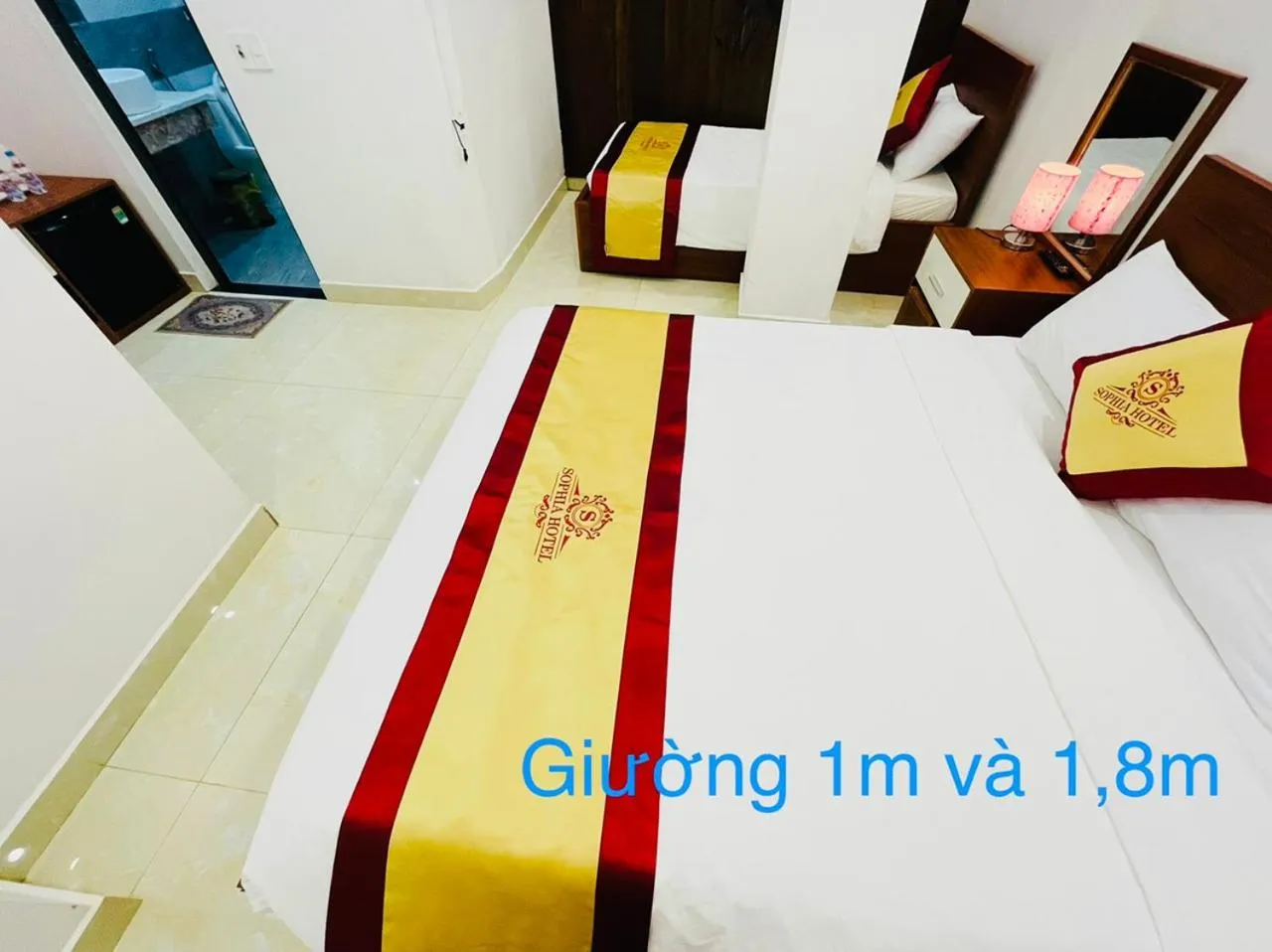 Toilet, Bed in Sapphire HOTEL HUE