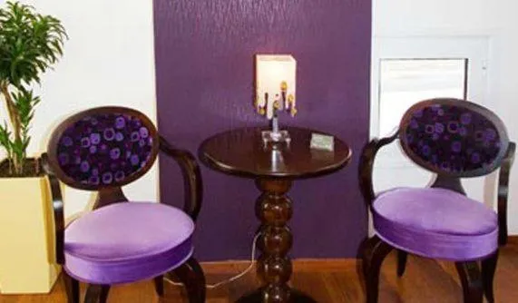 Decorative detail in Anemolia Studios