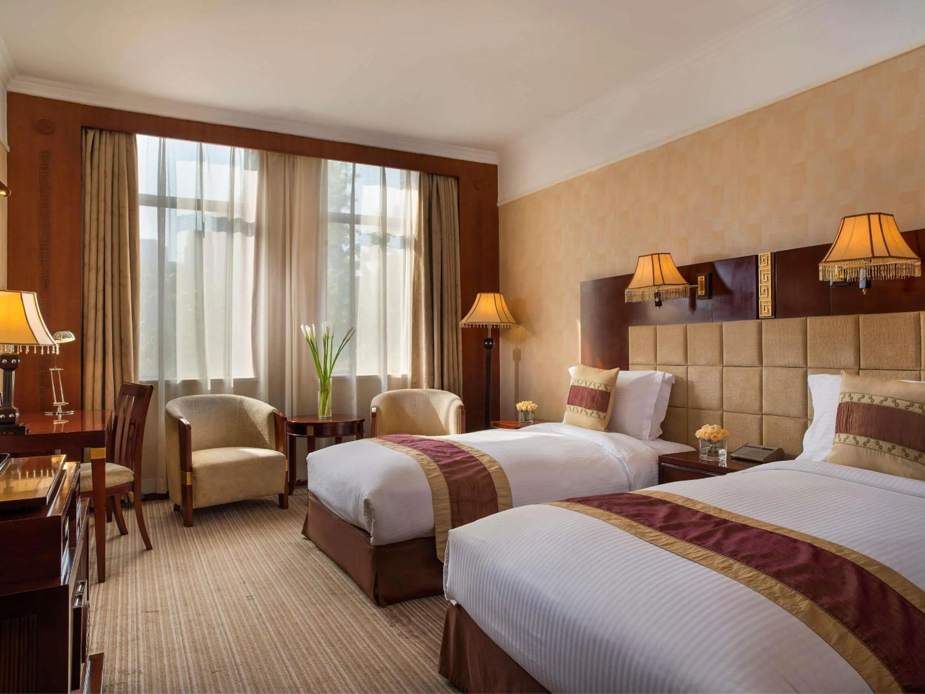 Bedroom, Bed in Grand Mercure Xian On Renmin Square