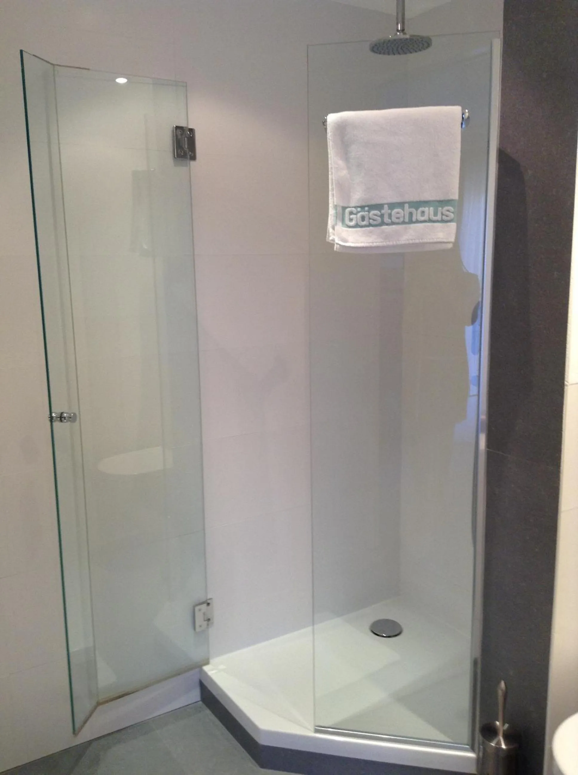 Shower in Gästehaus Margarete