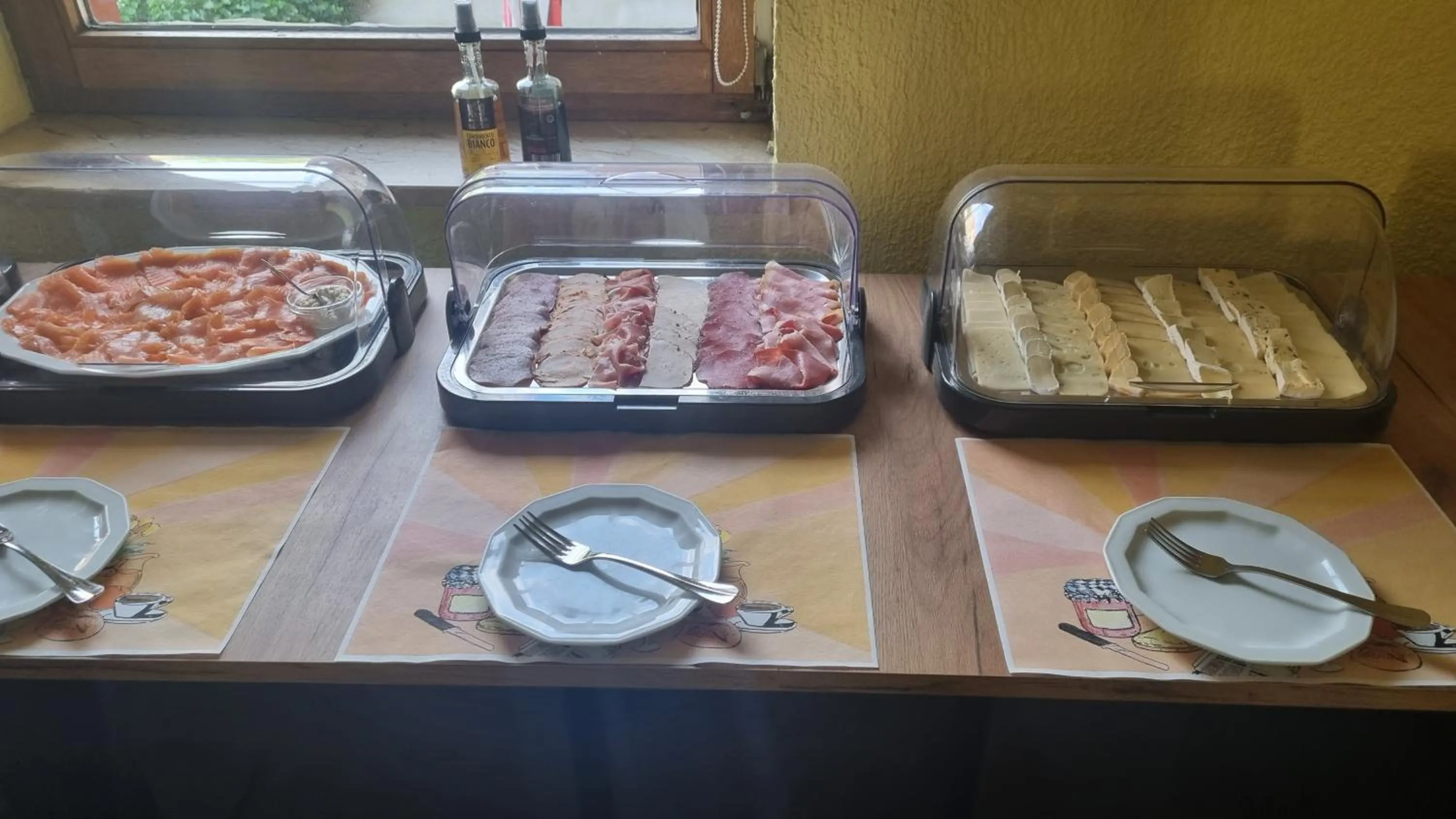 Breakfast in Hotel Schweizer Hof