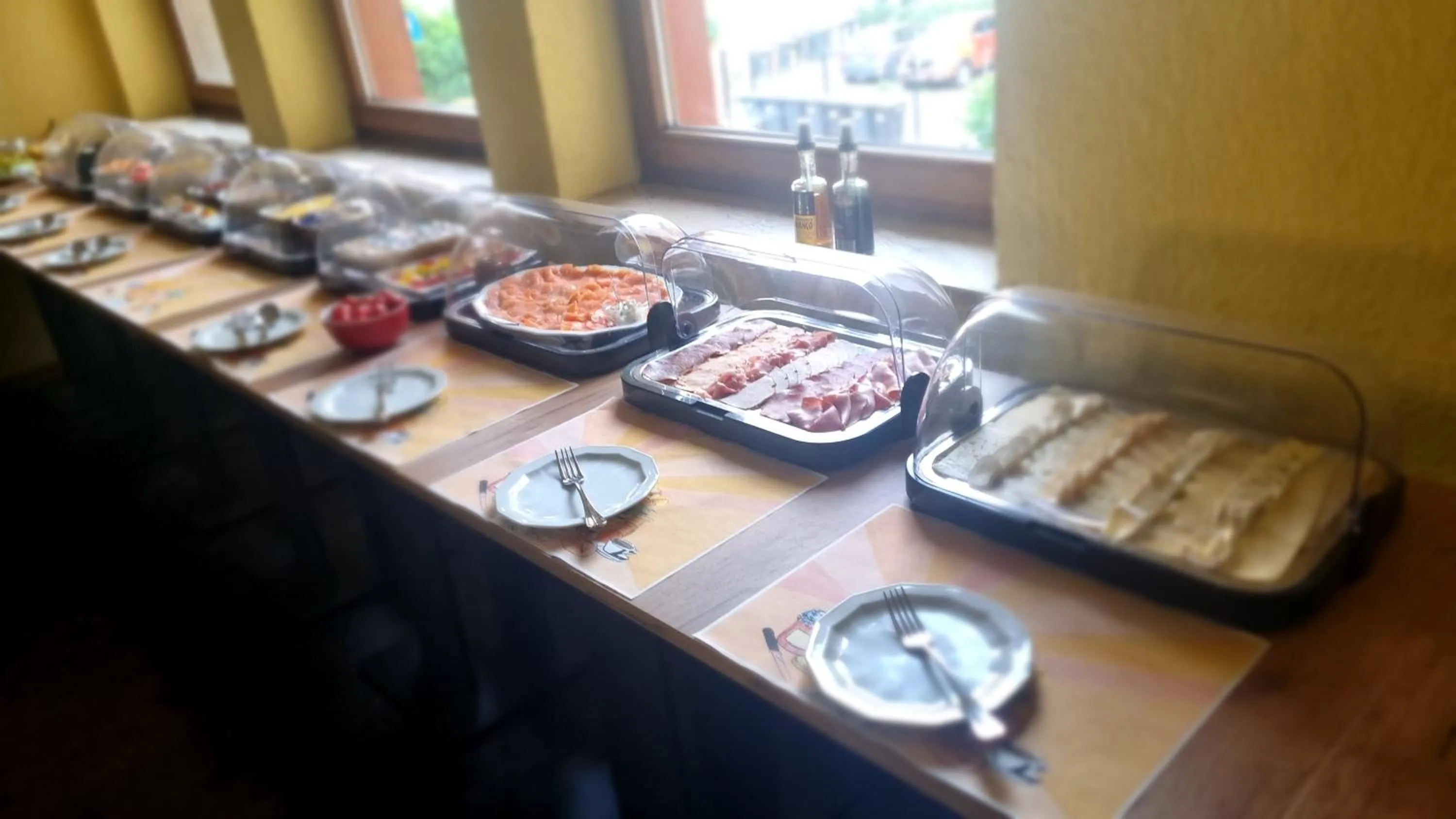 Breakfast in Hotel Schweizer Hof