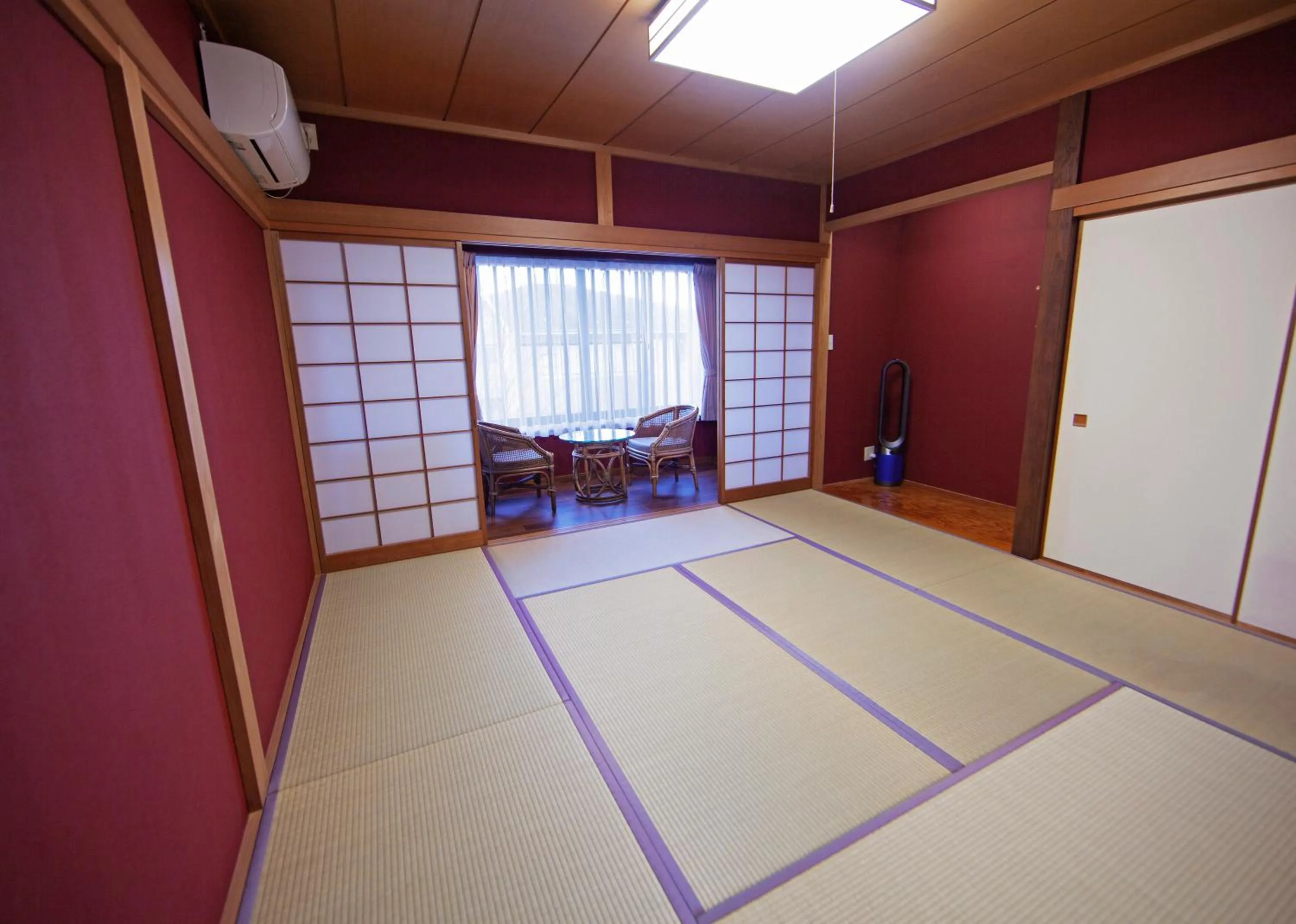 Photo of the whole room in Villa Liberte Hakone Gora