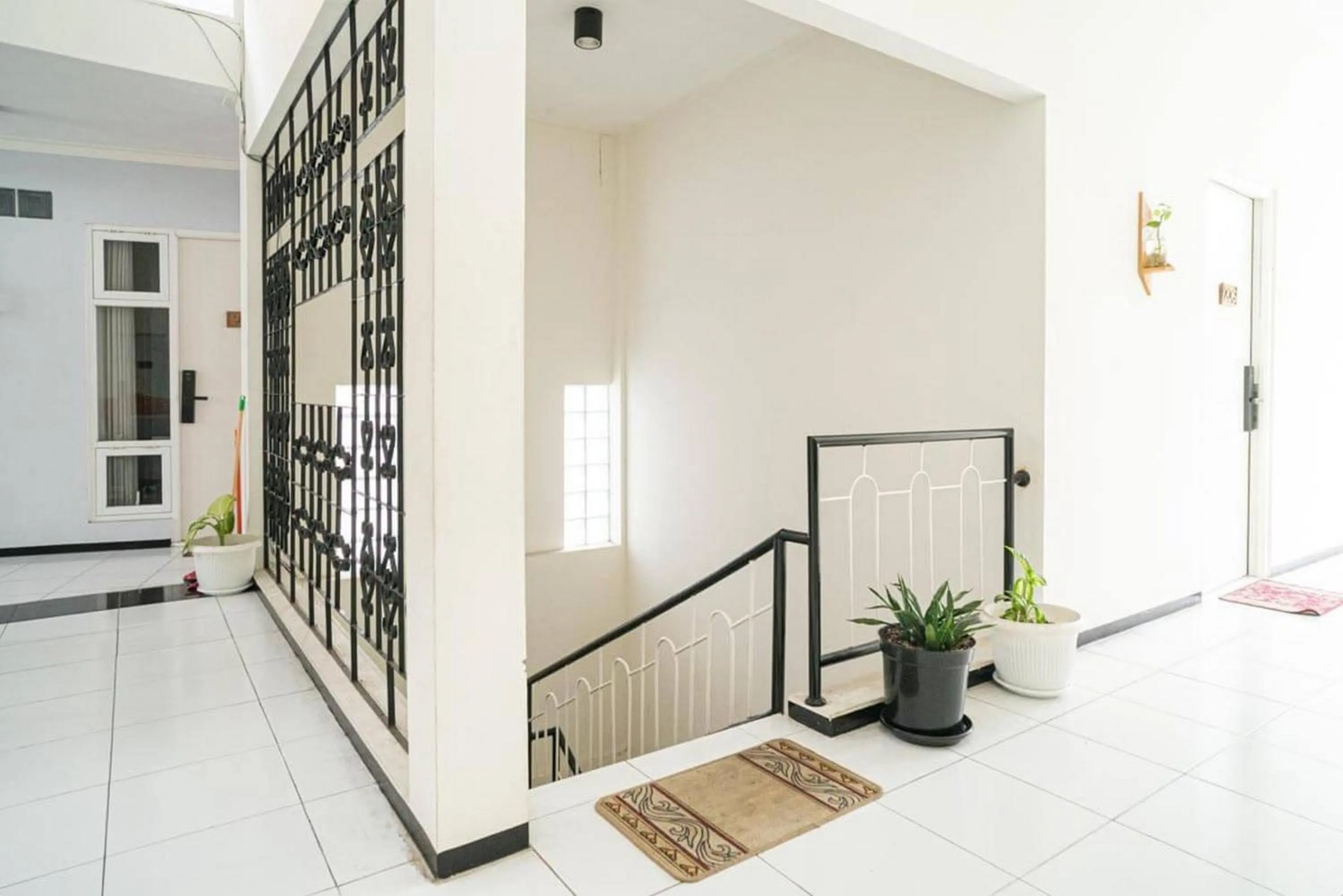 Property building in RedDoorz Syariah At Mitra Guest House