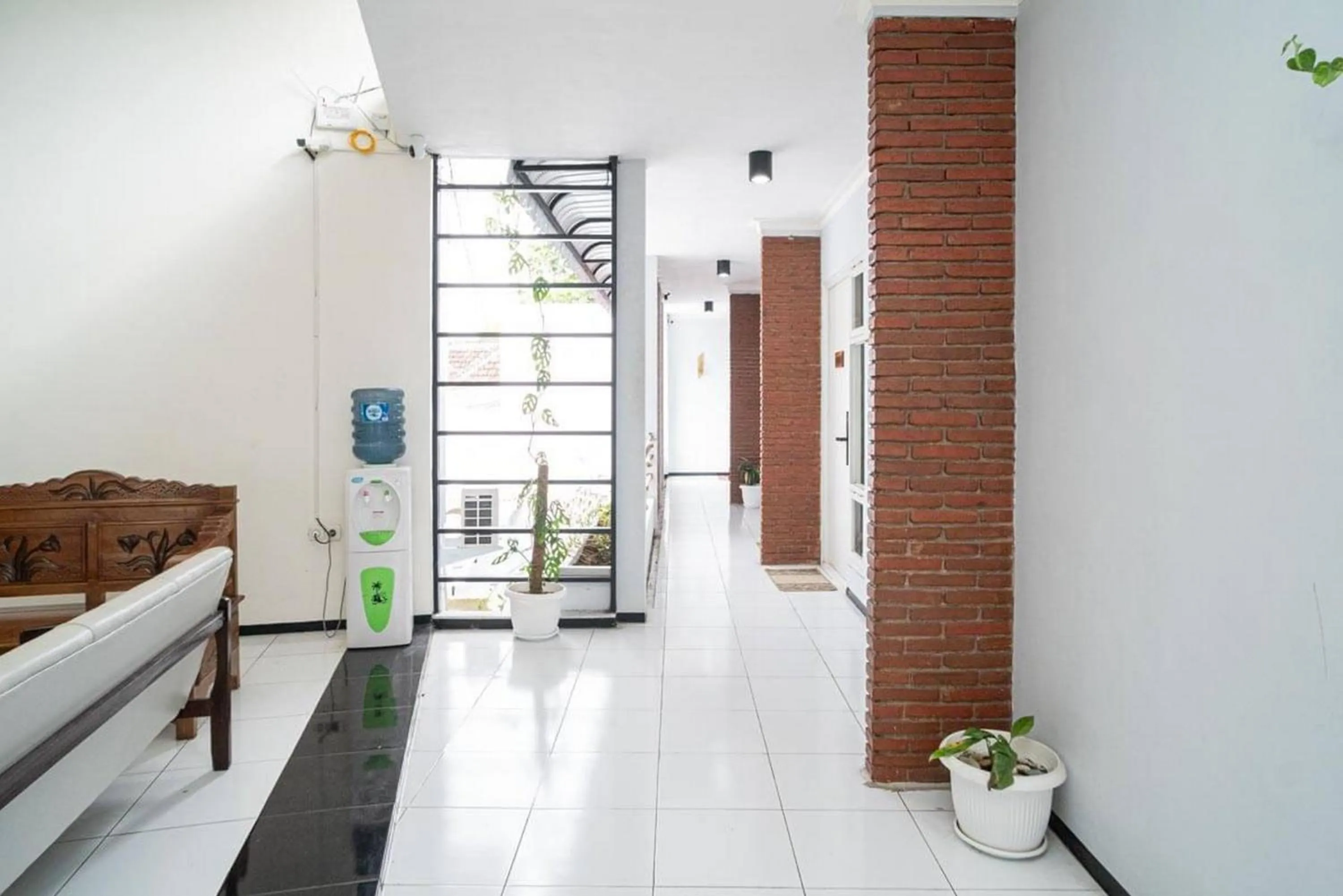 Property building in RedDoorz Syariah At Mitra Guest House