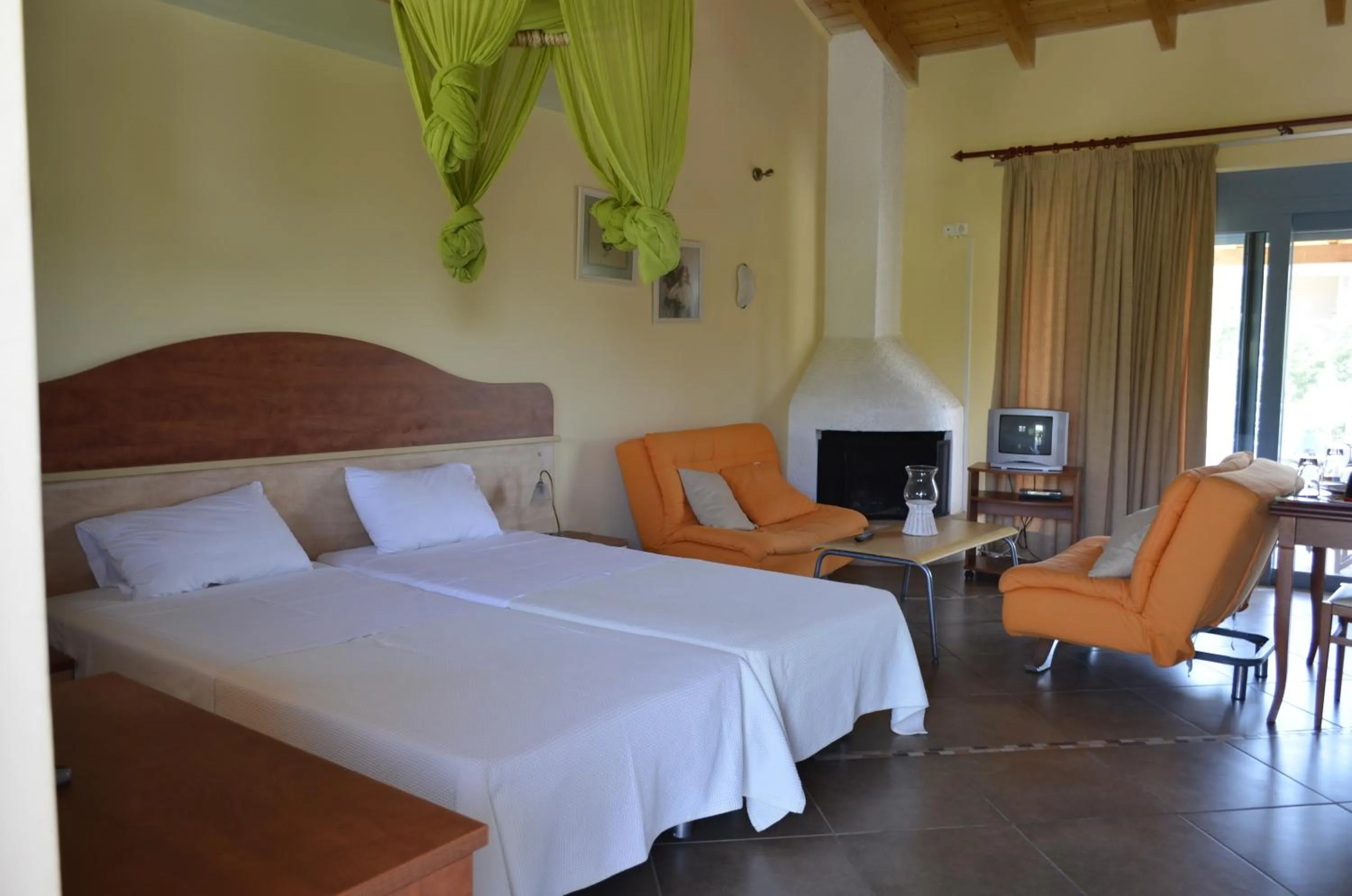 Bed in Ktima Xiliadou