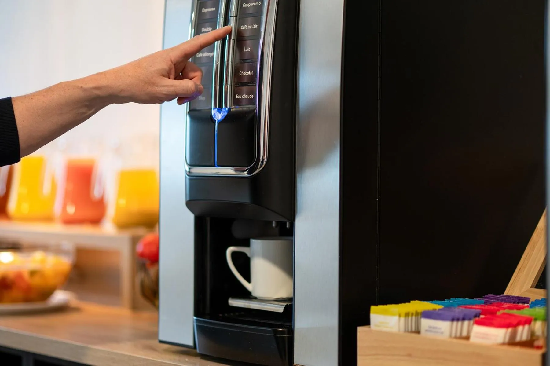 Breakfast in Nemea Appart Hotel Europe Velizy Villacoublay