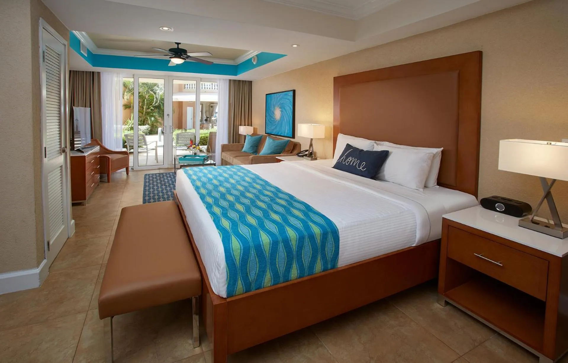 Bed in Divi Aruba Phoenix Beach Resort
