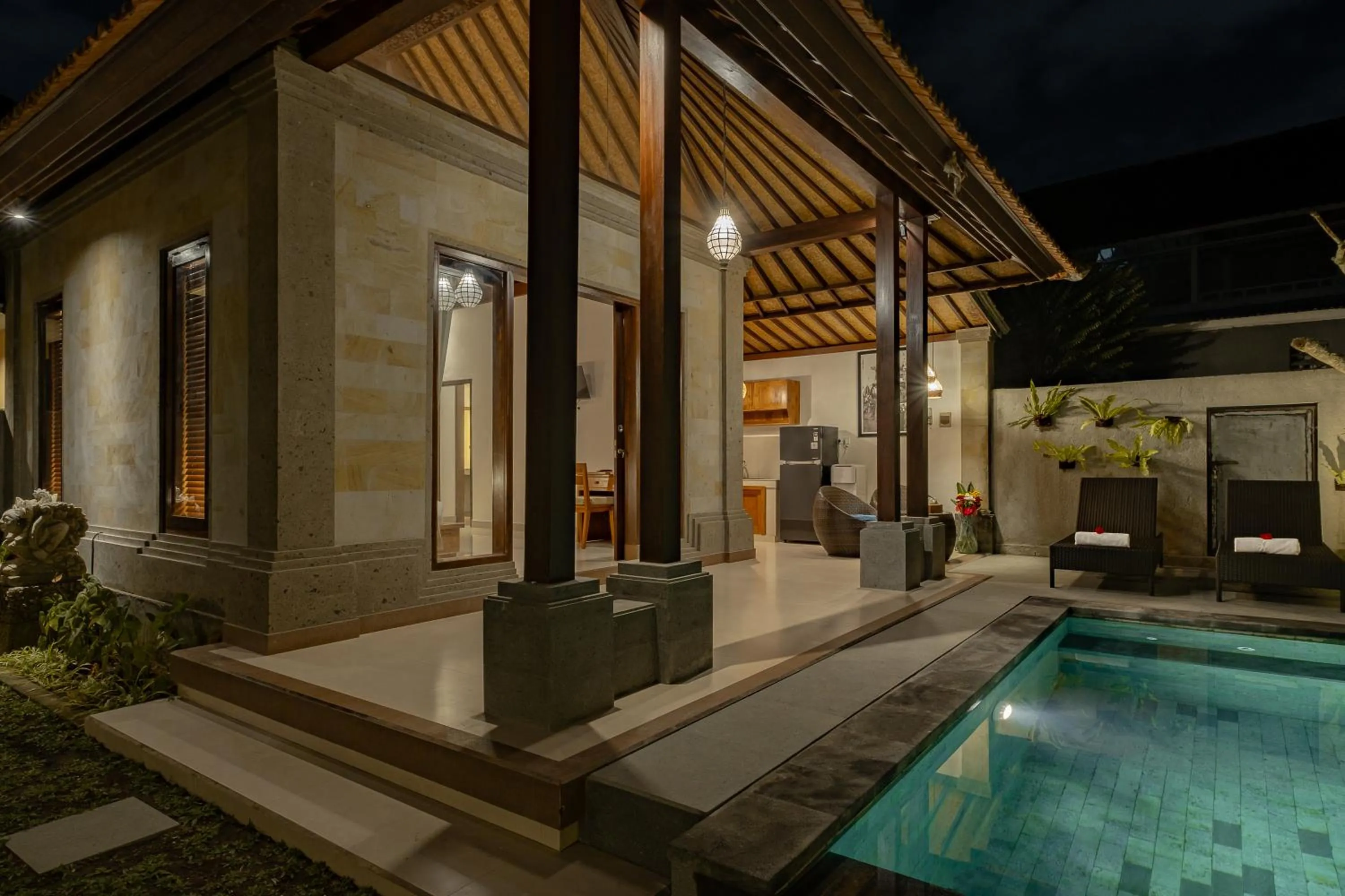 Property building in Villa Wananta