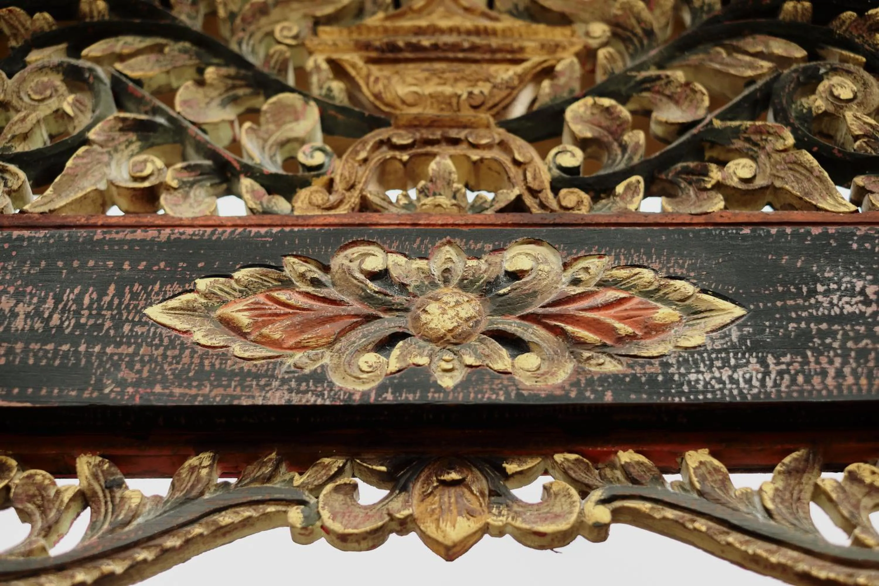 Decorative detail in Villa Wananta