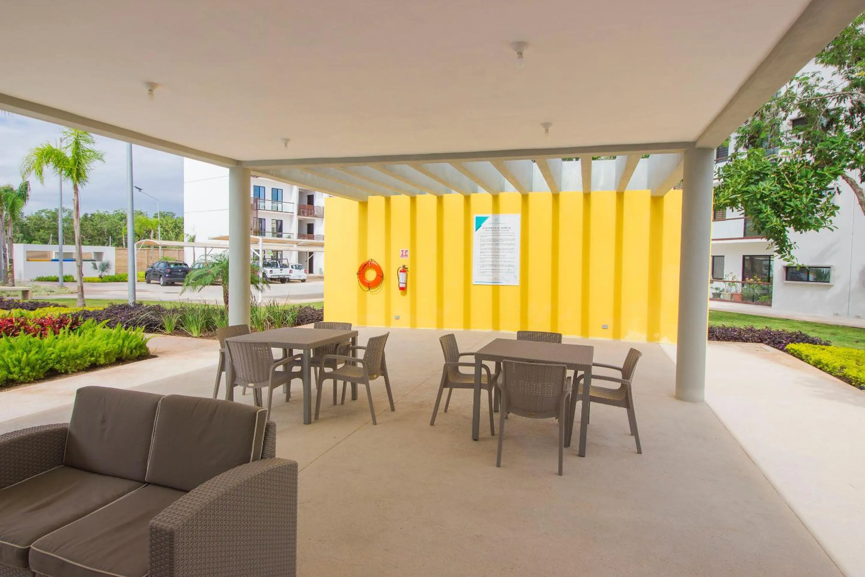 Area and facilities in Bright & Relaxing Full Apartment