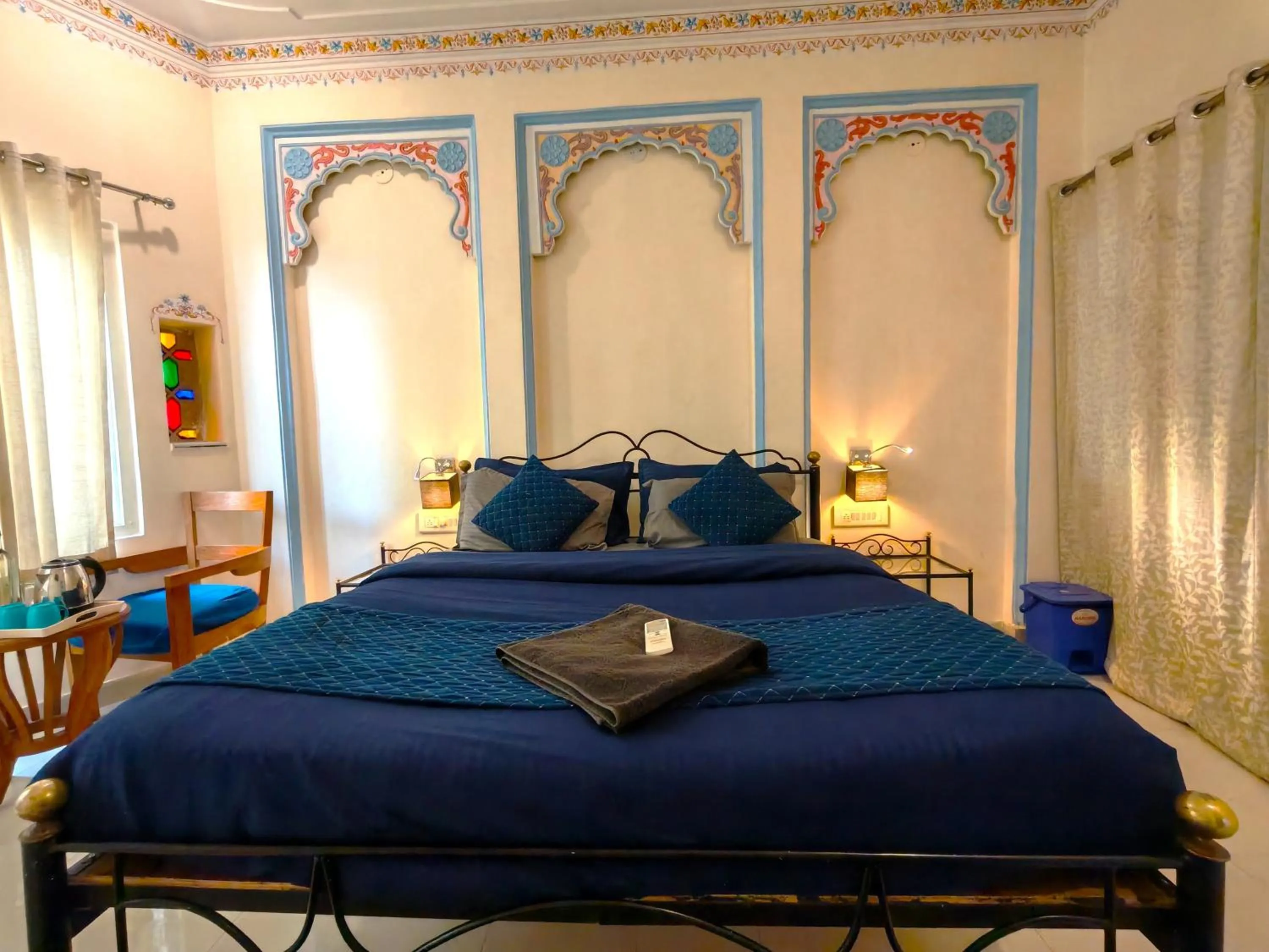 Photo of the whole room, Bed in Shalom Backpackers Udaipur
