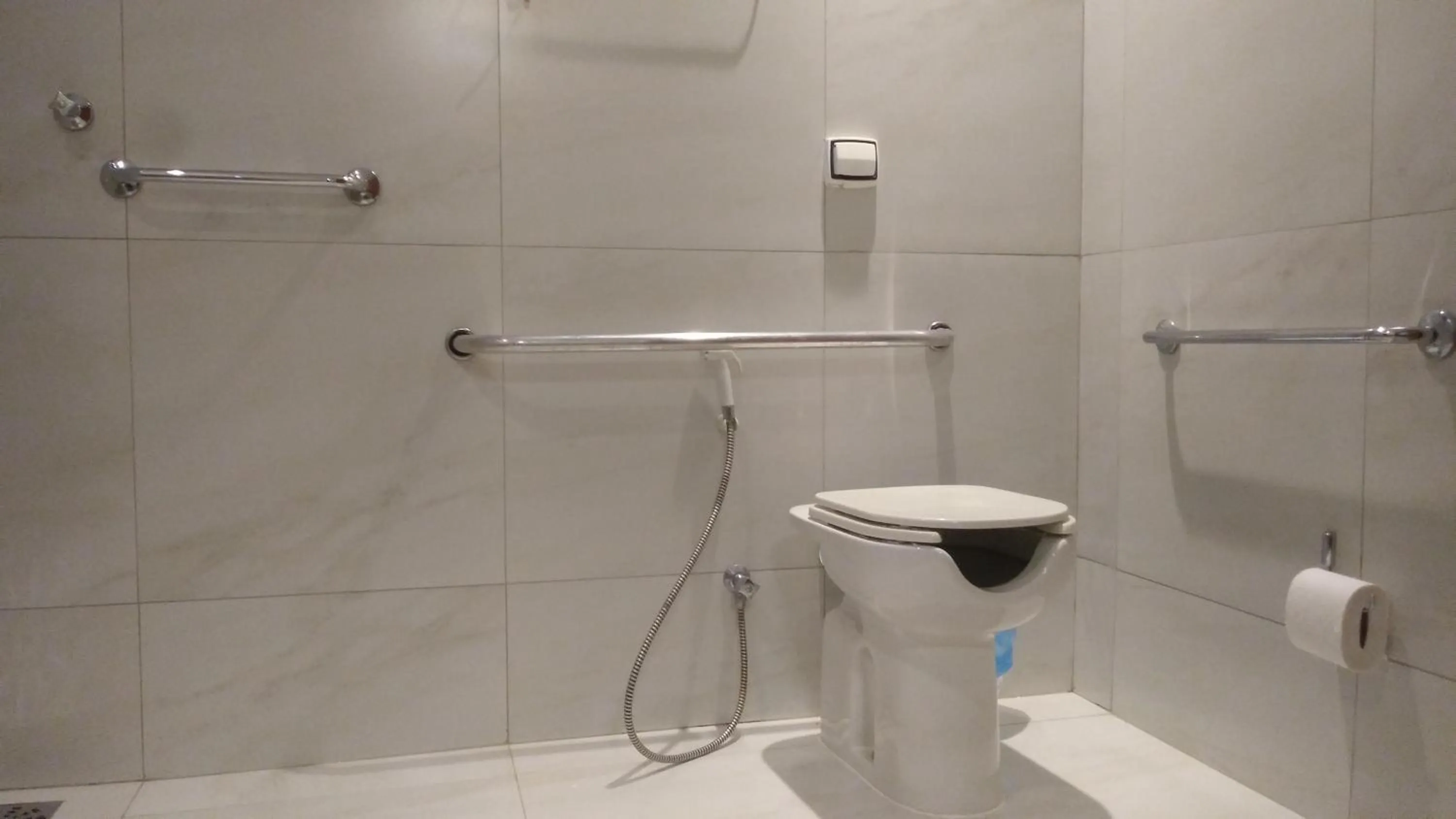 Bathroom in HUB Hotel