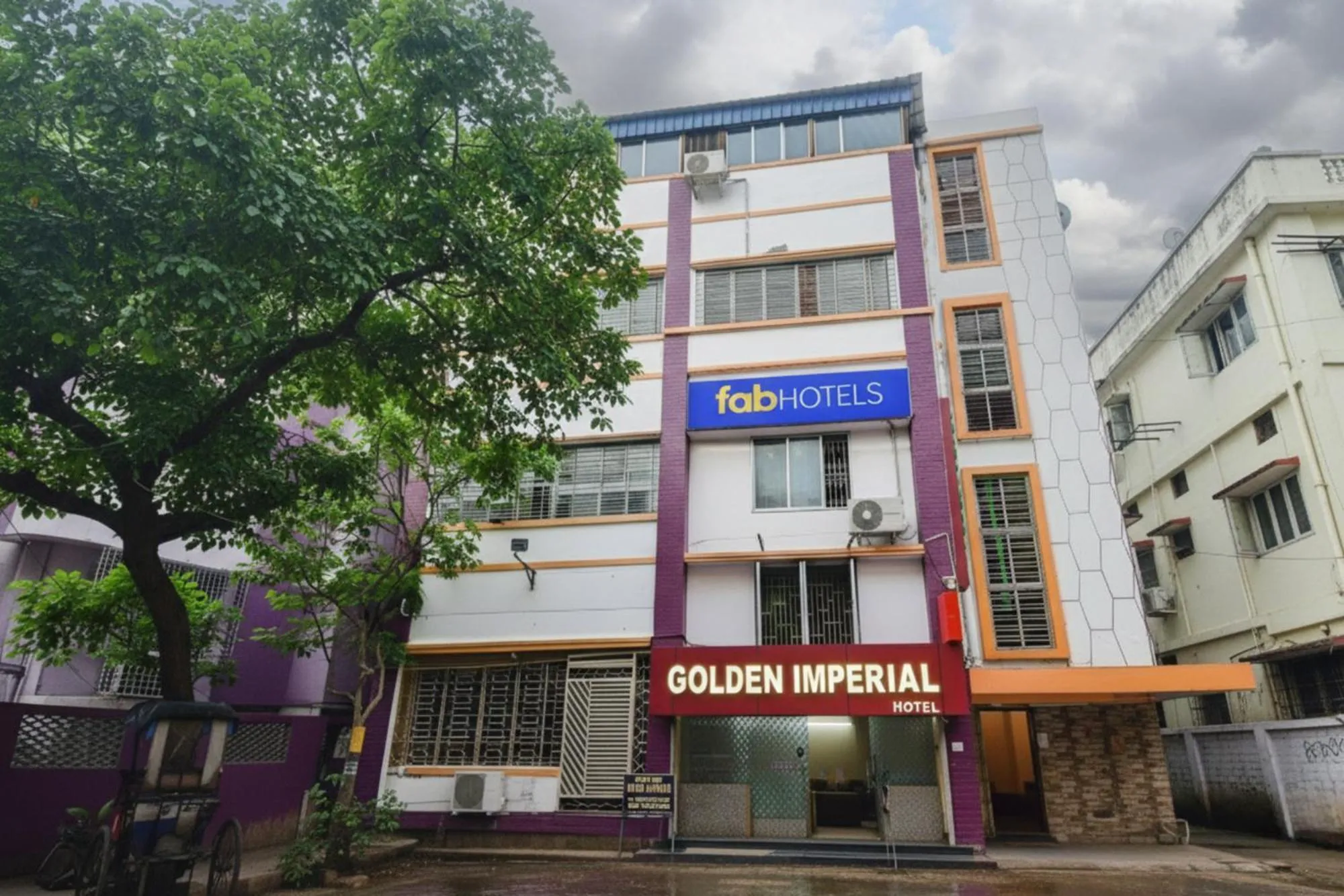 Property building in FabHotel Golden Imperial - Nr Gariyahat Market