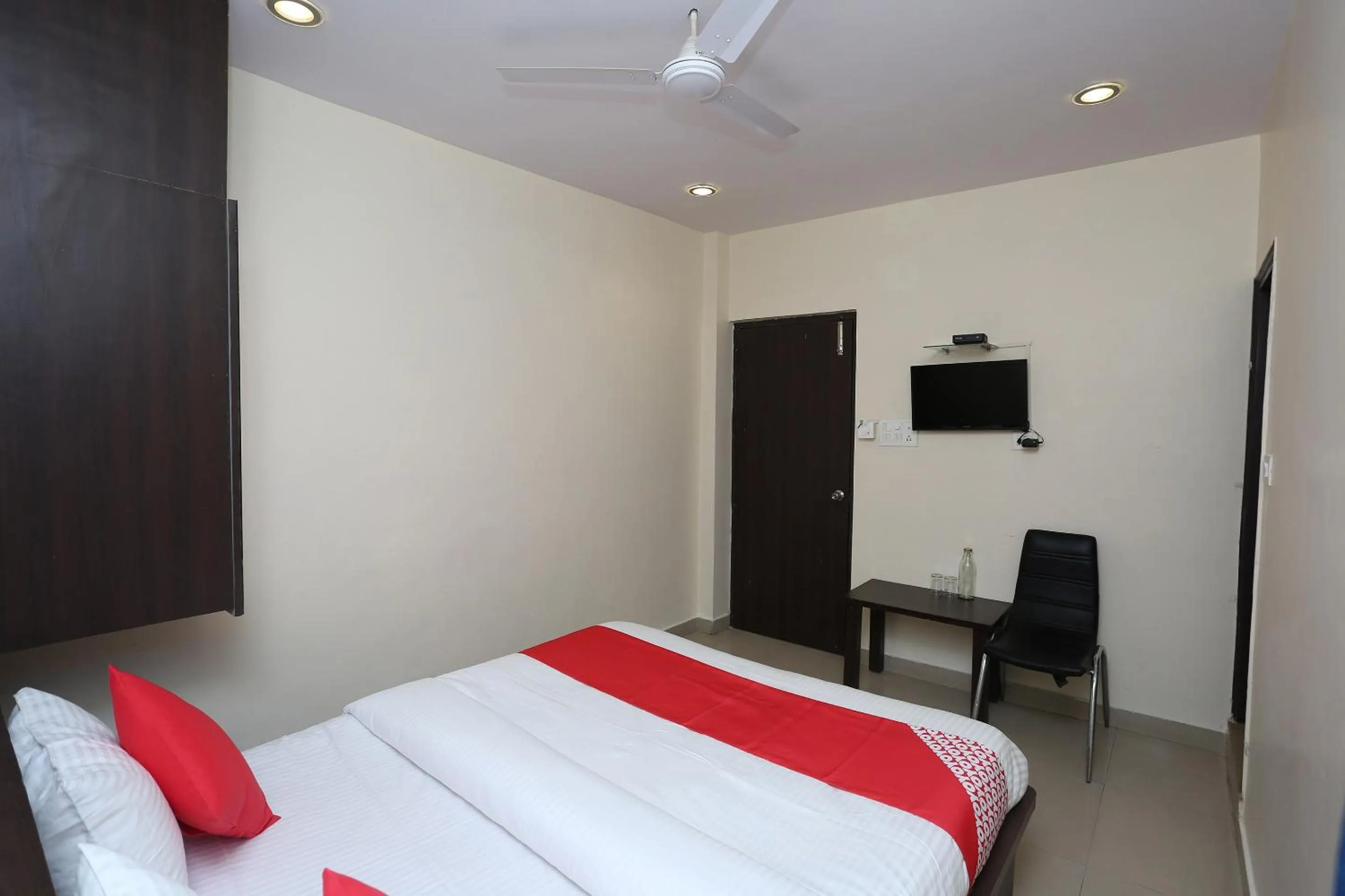 Bedroom, Bed in Super Collection O R K International Near Gautam Buddha Park