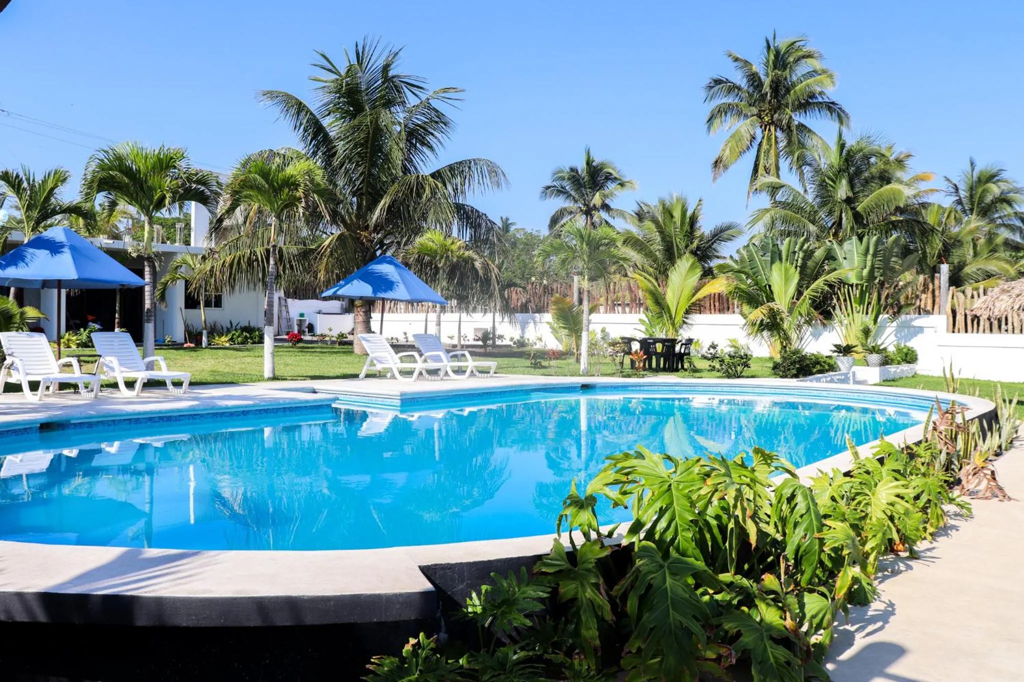 Swimming pool in Hotel Lunazul In Costa Esmeralda