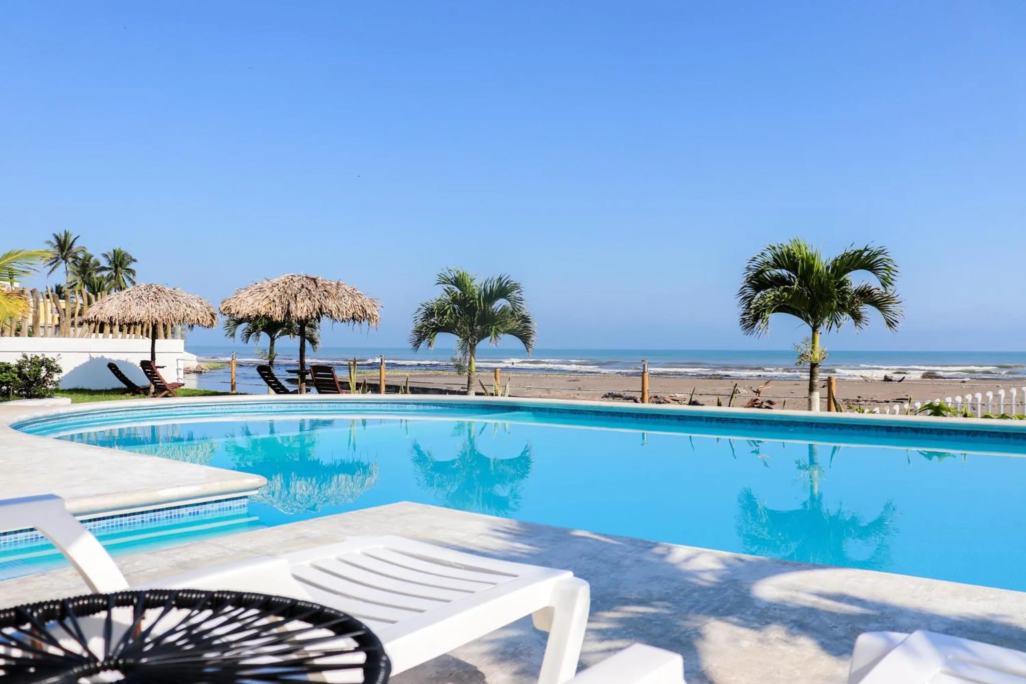 Swimming pool in Hotel Lunazul In Costa Esmeralda