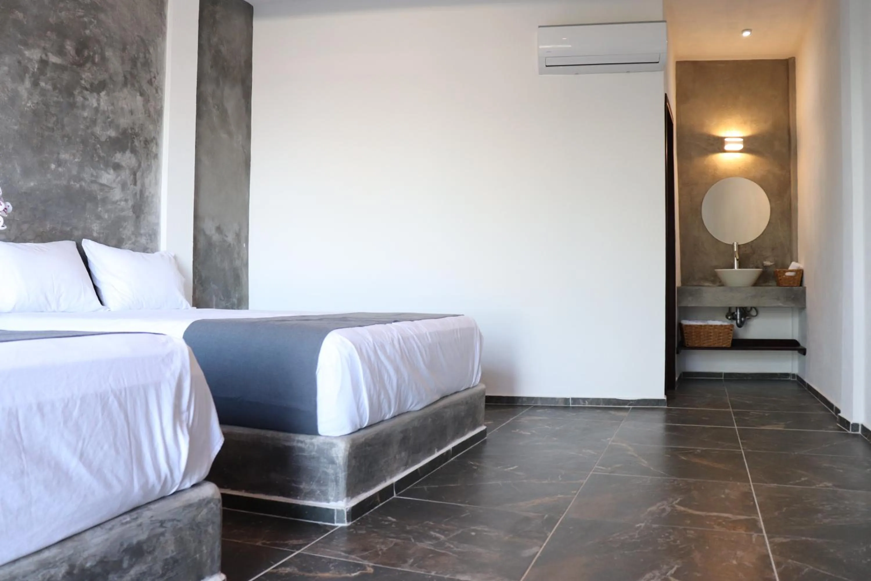 Bed in Hotel Lunazul In Costa Esmeralda