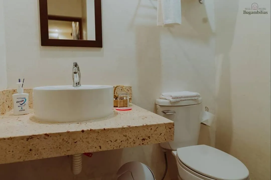 Bathroom in Hotel Boutique Bugambilias