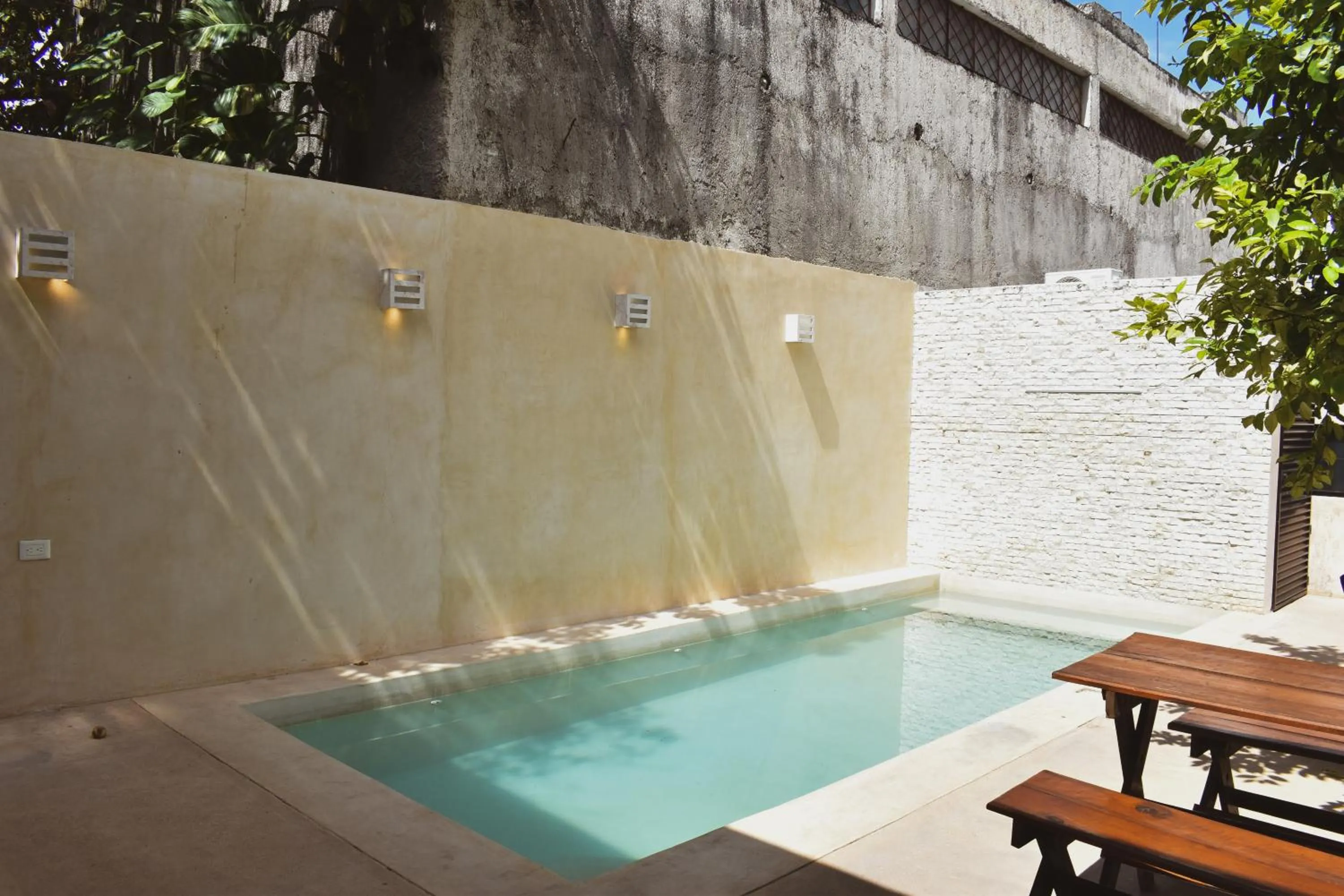 Day in Hotel Boutique Bugambilias