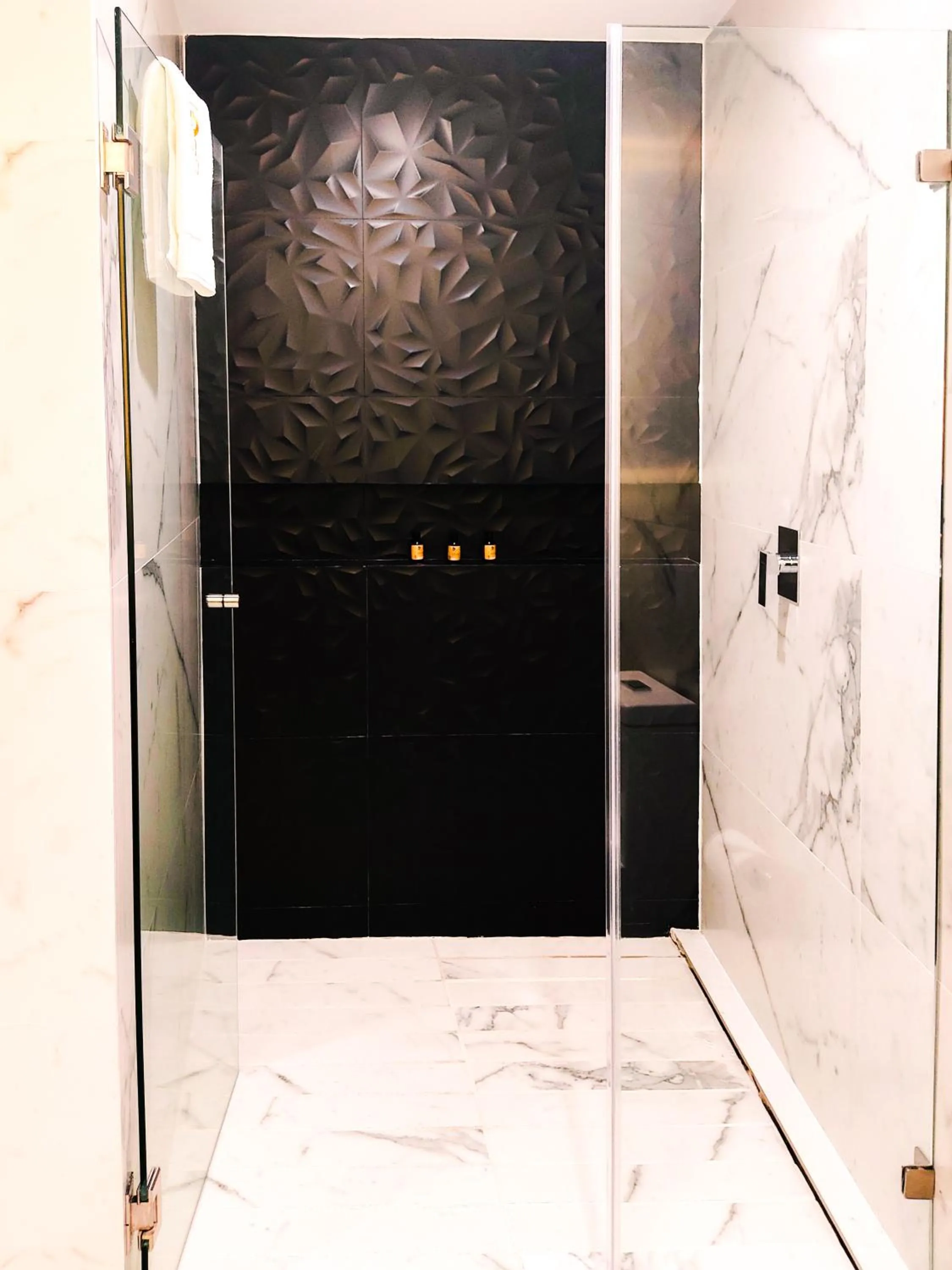 Bathroom in Ramë Hotel Boutique