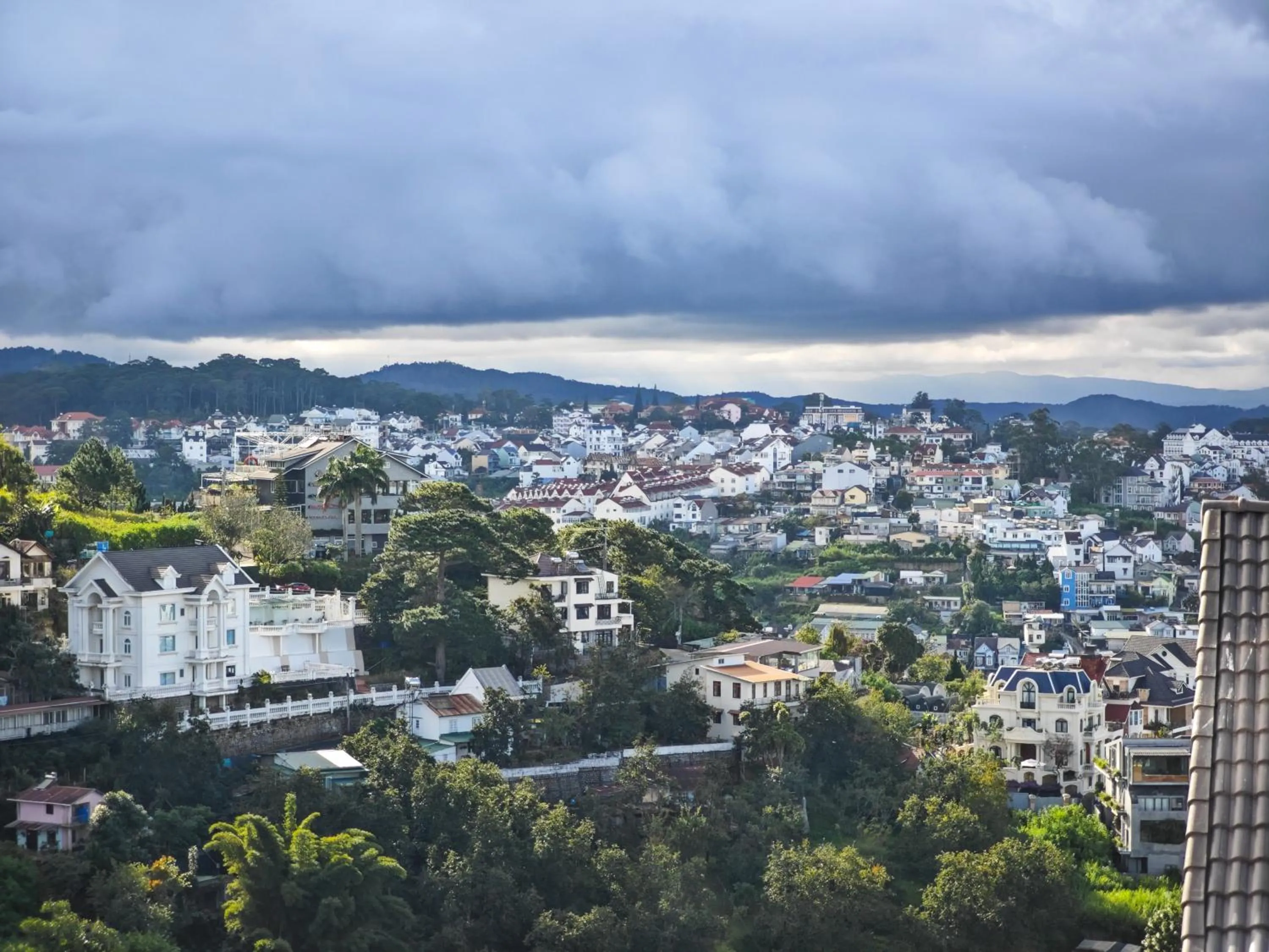 La Pense'e Hotel - Dalat