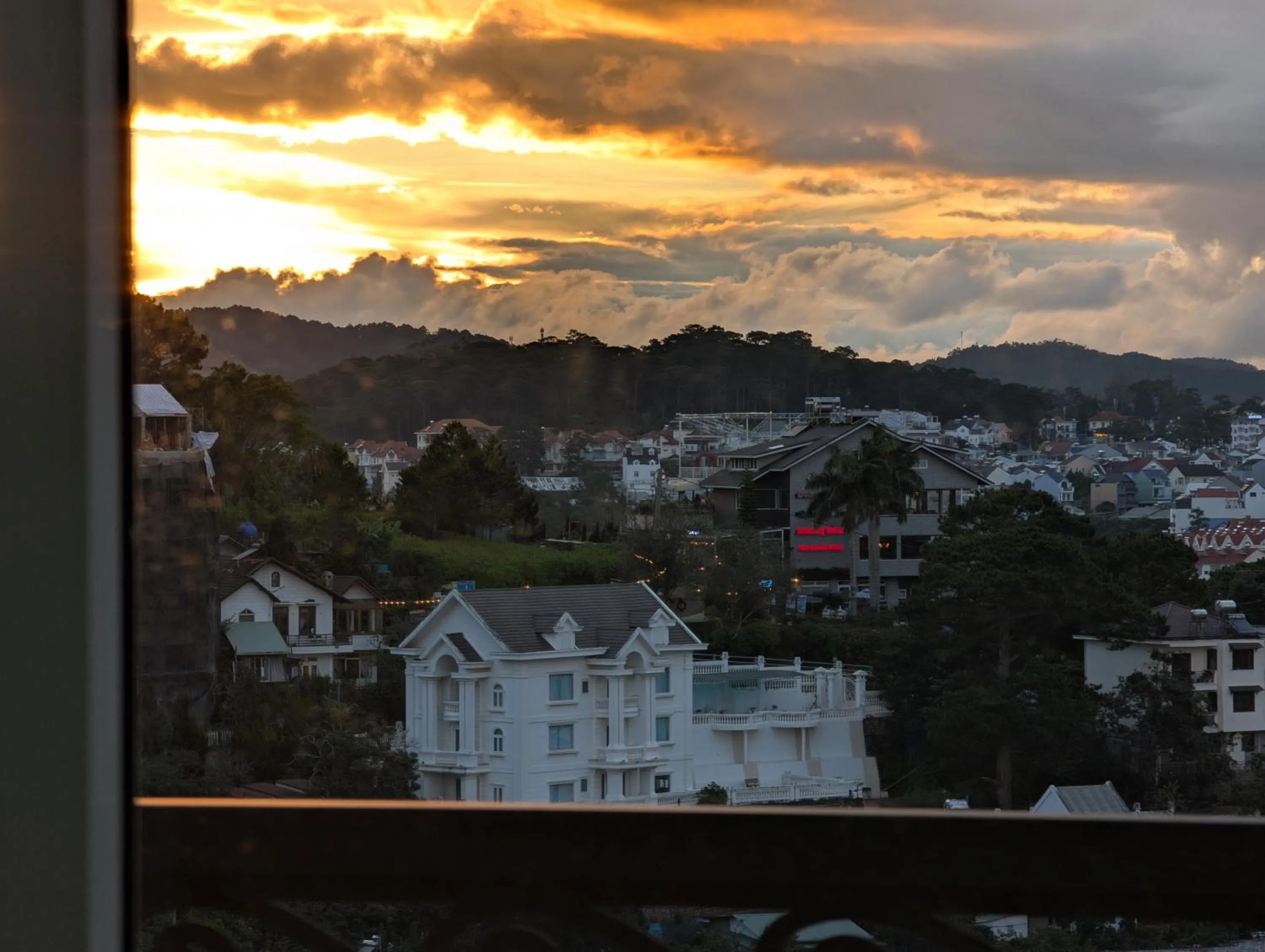 La Pense'e Hotel - Dalat