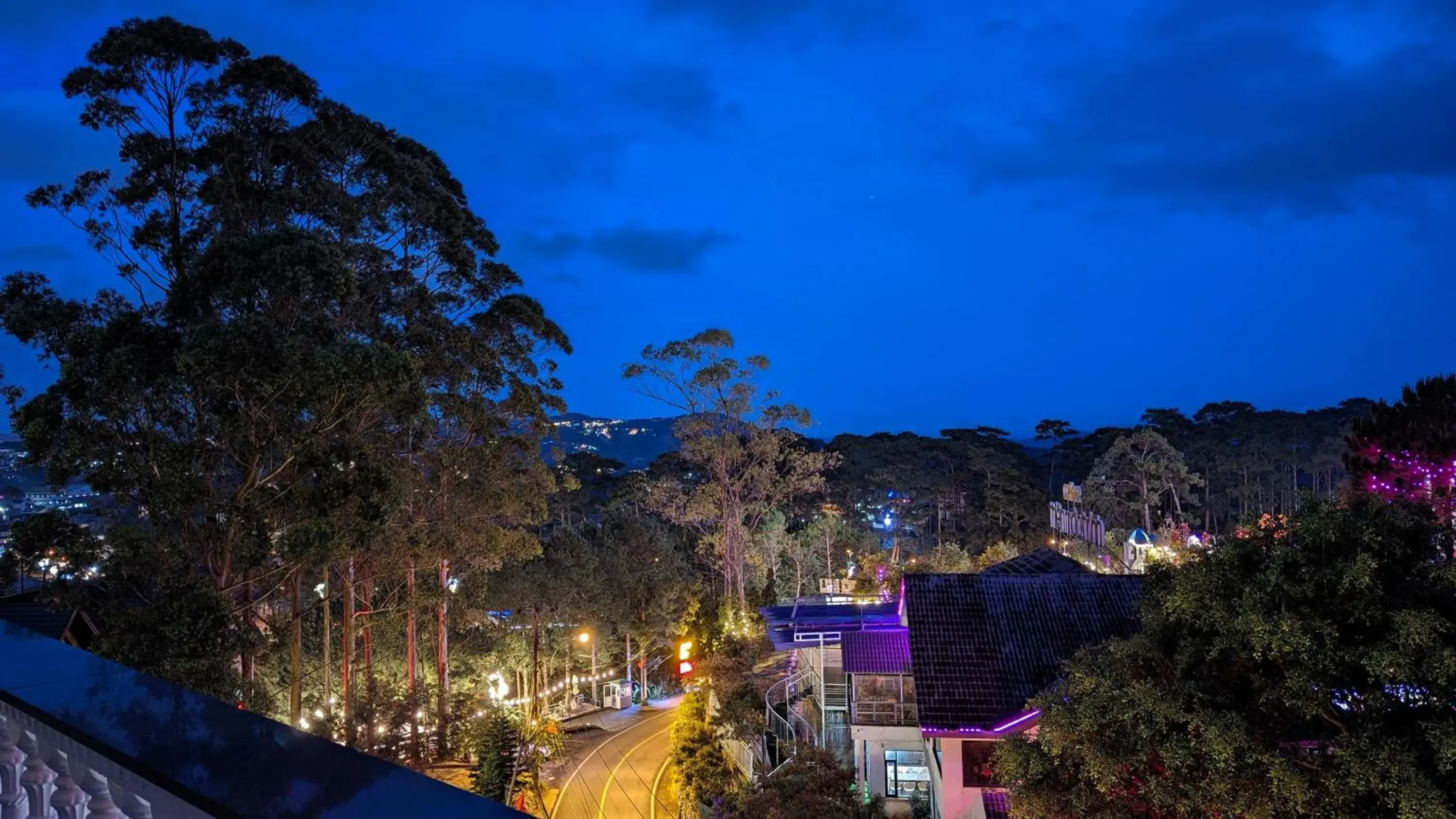 Double Room with Balcony in La Pense'e Hotel - Dalat Double Room with Balcony in La Pense'e Hotel - Dalat