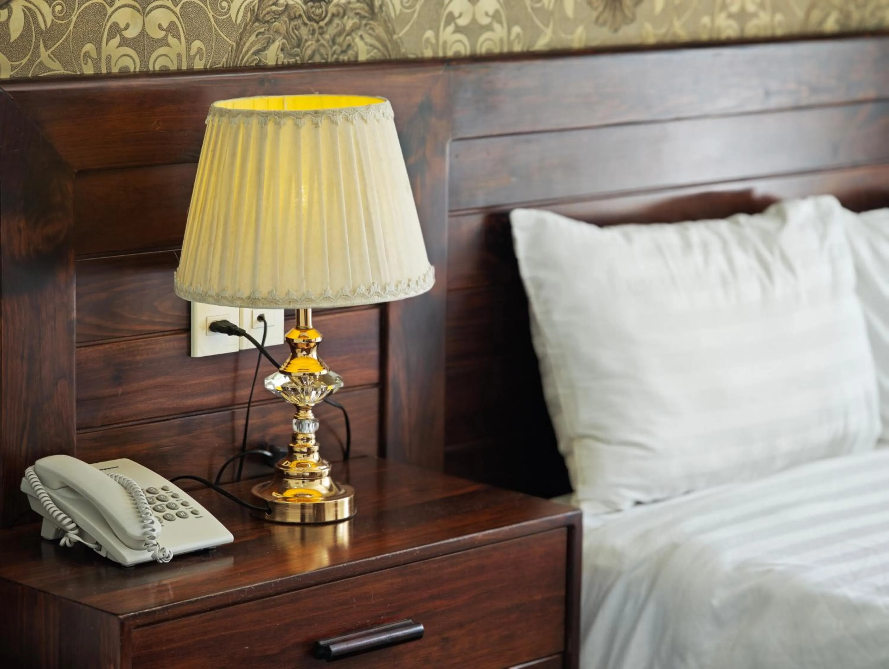 Bed in La Pense'e Hotel - Dalat