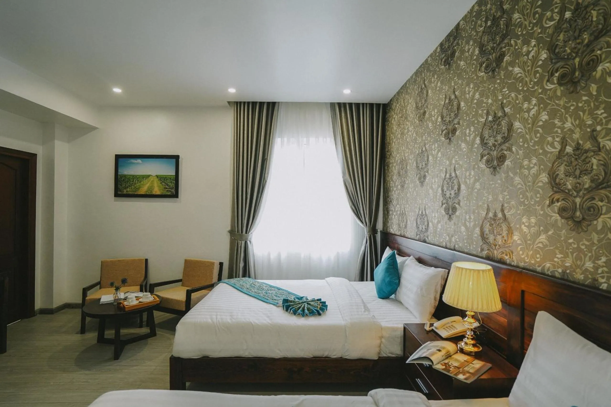 Bed in La Pense'e Hotel - Dalat