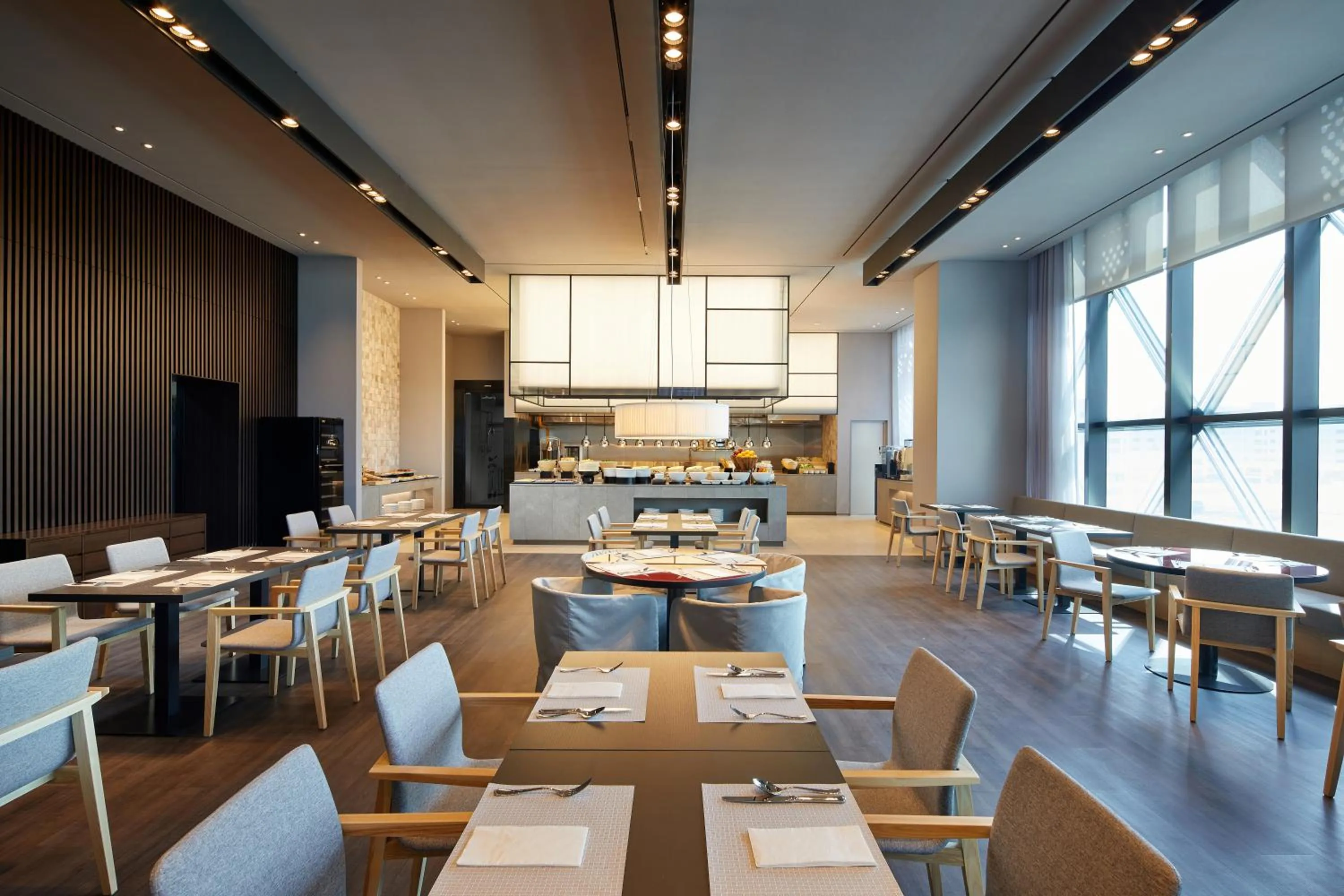 Restaurant/places to eat in Shilla Stay Busan Gimhae Airport - Noksan