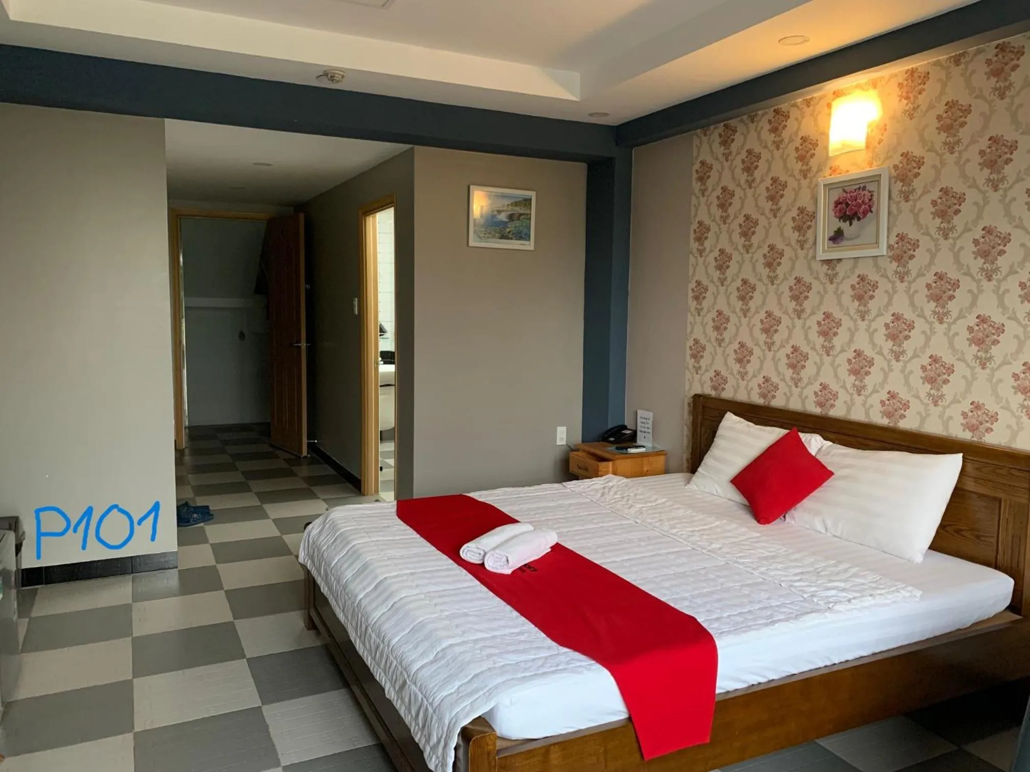 Bed in Bờ Sông Hotel