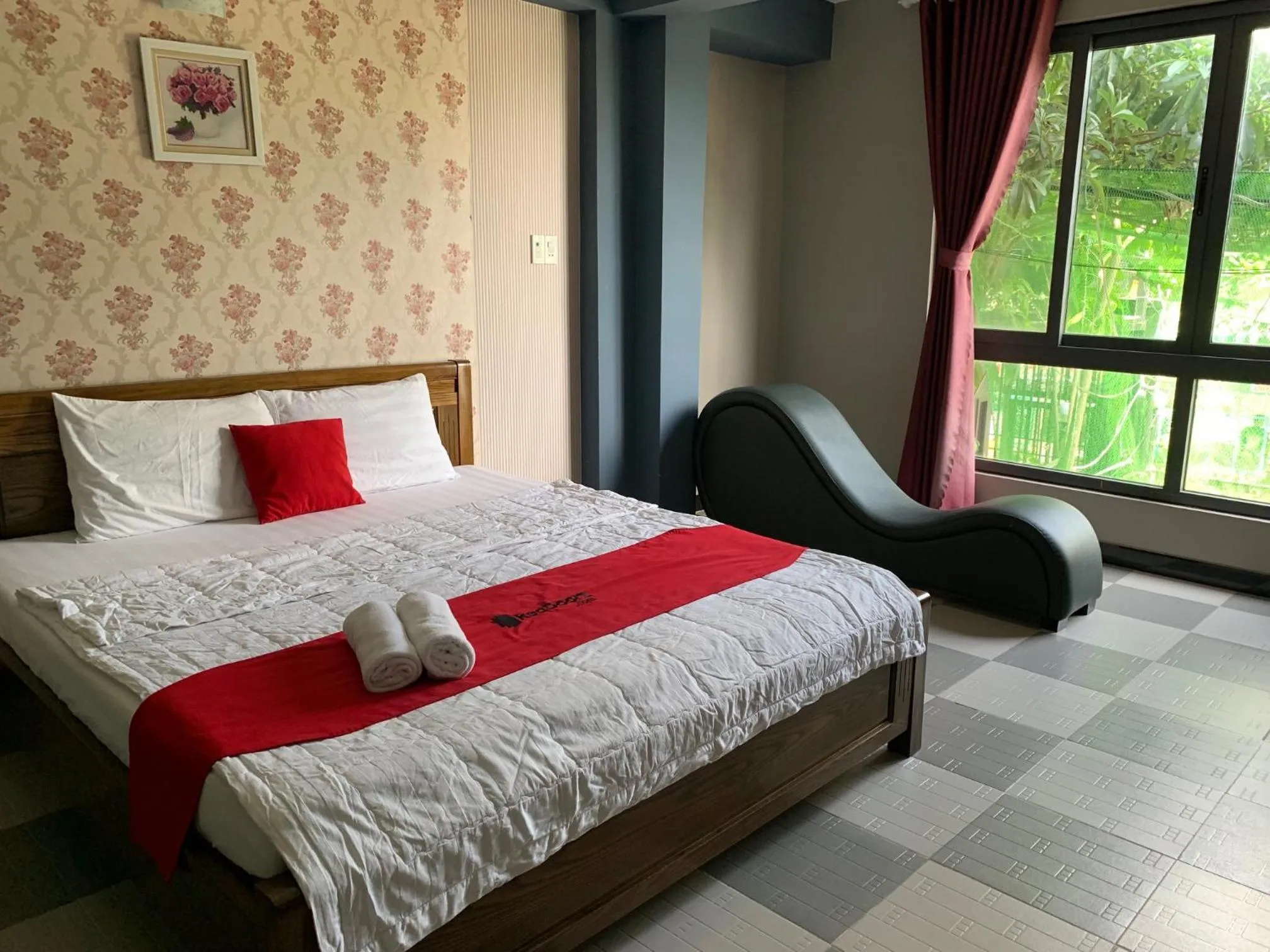 Bed in Bờ Sông Hotel