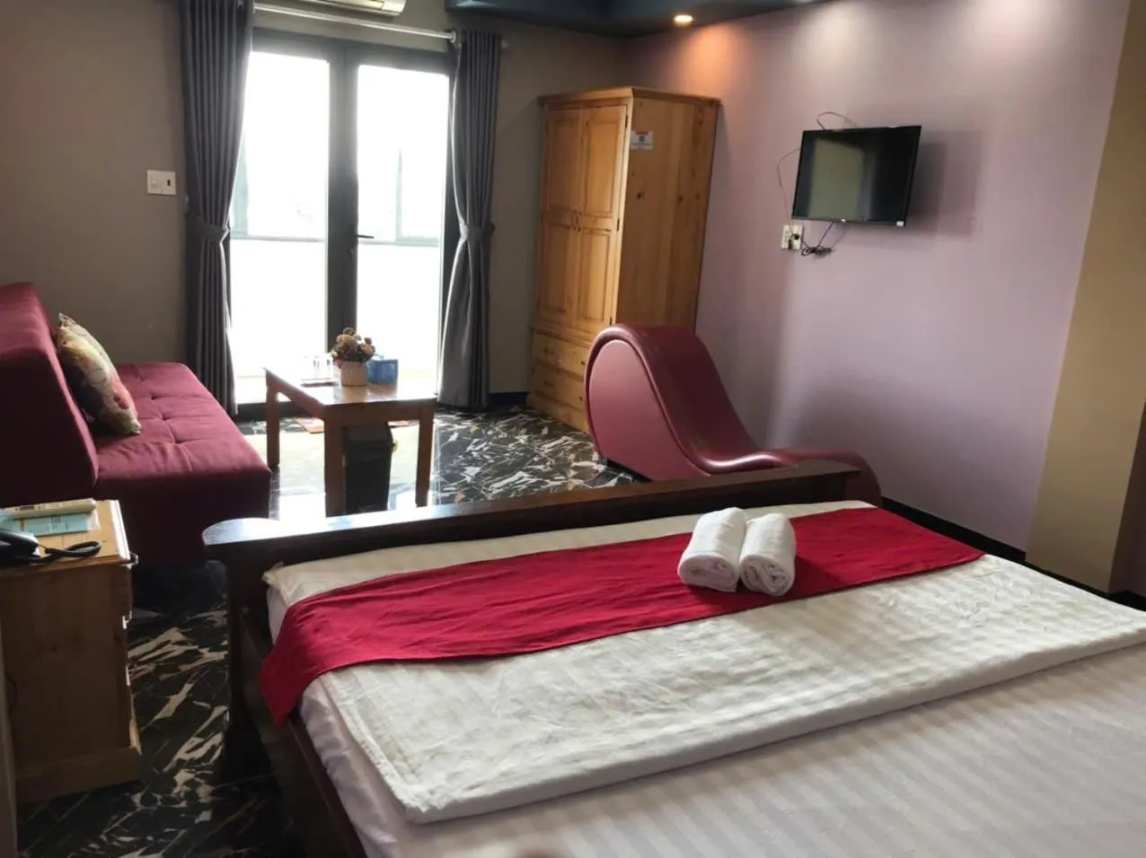 Bed in Bờ Sông Hotel