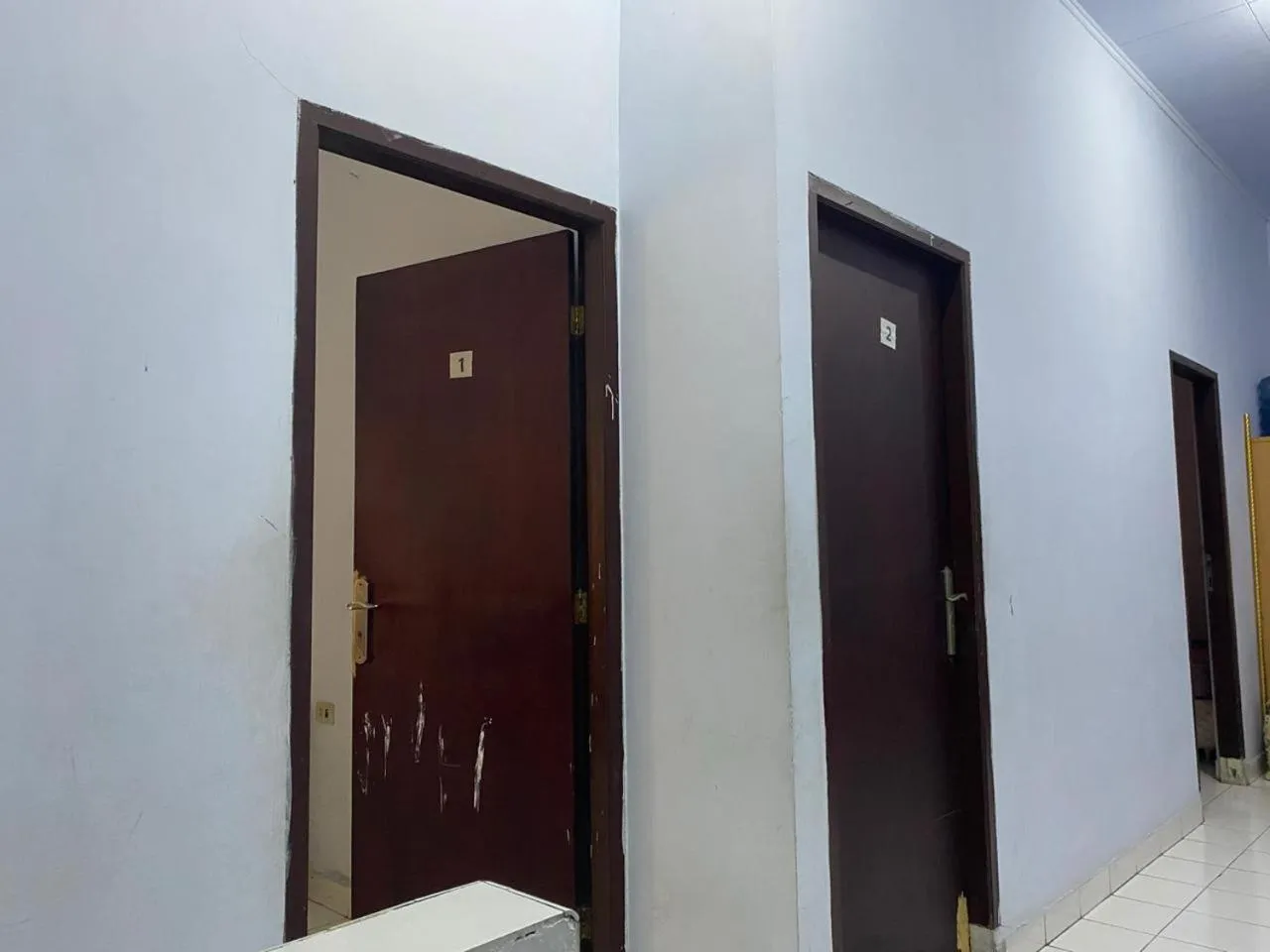 Facade/entrance in Bulusaraung Homestay Makassar