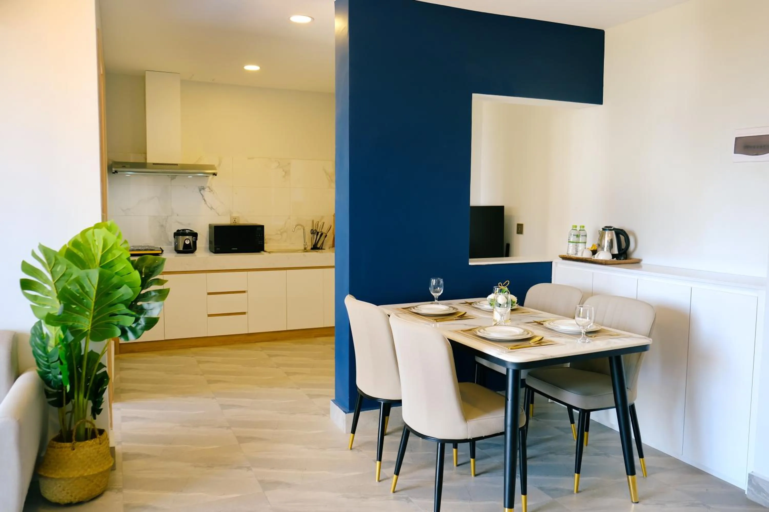 Kitchen or kitchenette in SS Hotel & Residence