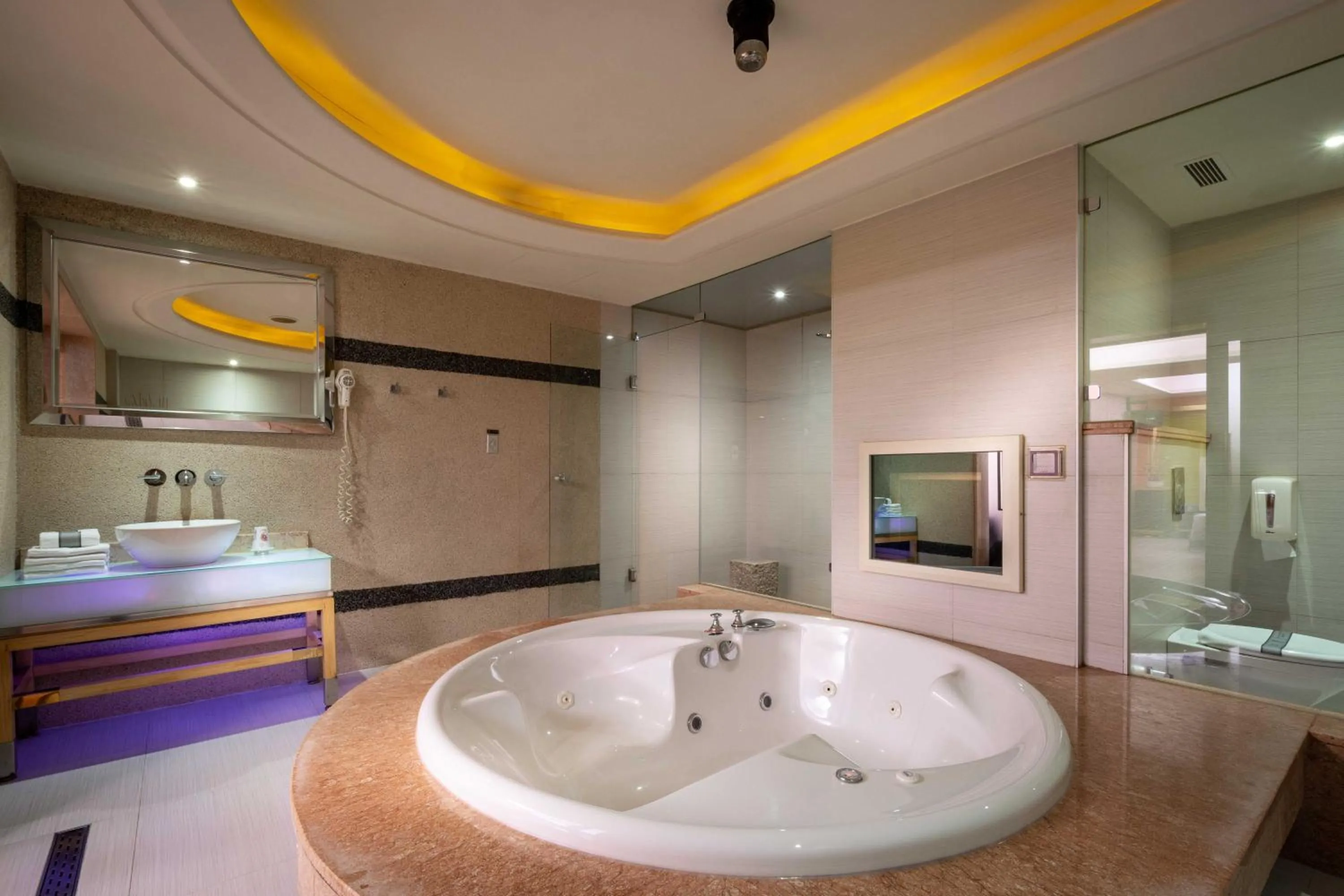 Bathroom in In-stone Motel