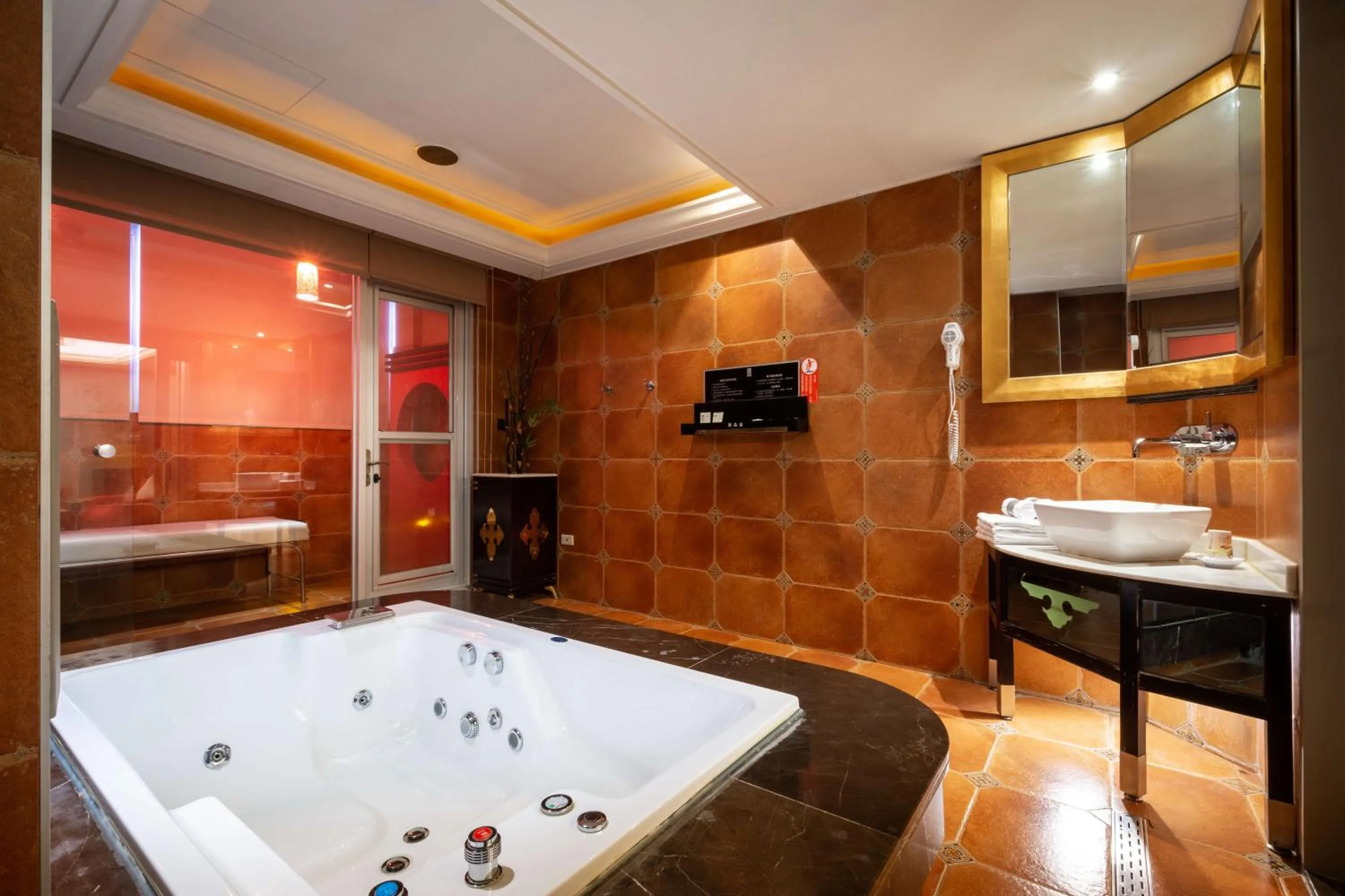 Bathroom in In-stone Motel