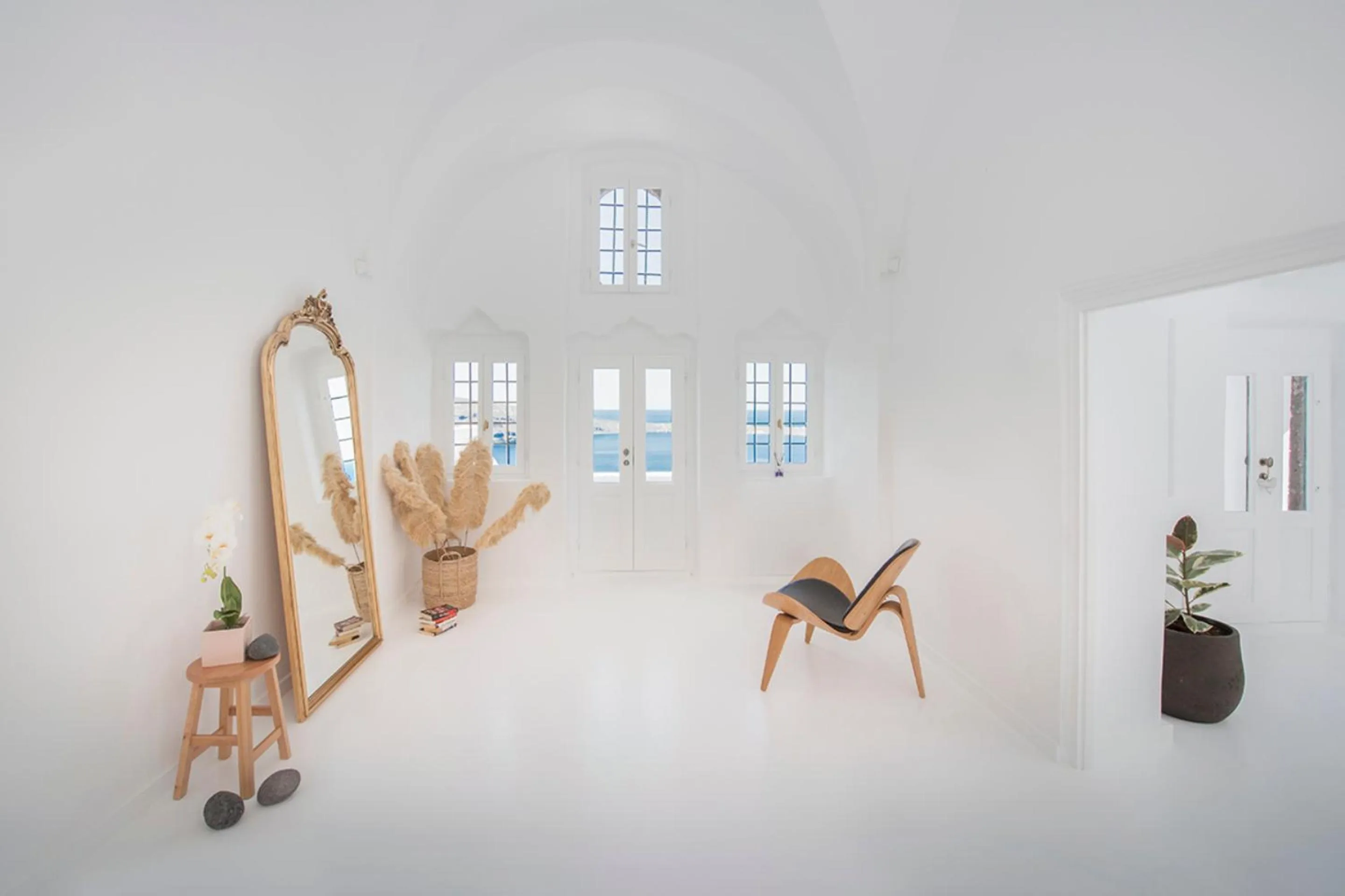 Seating area in Sophia Privilege